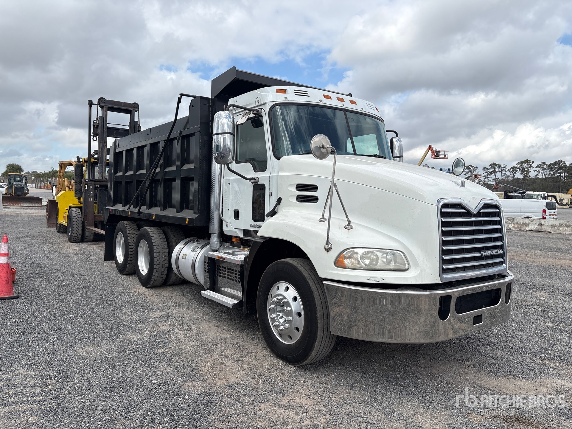 General Appearance with Image, coin avant droit