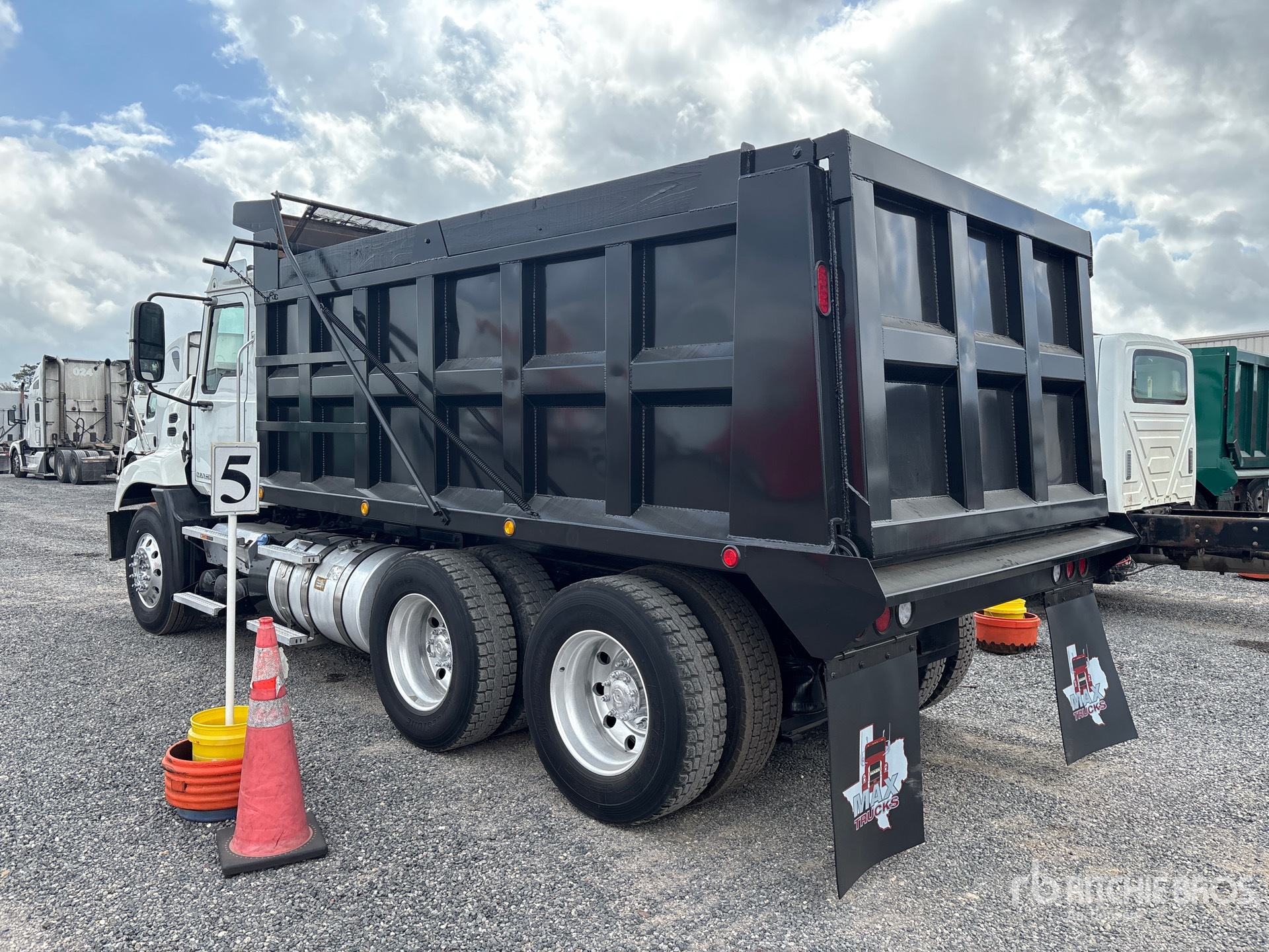 General Appearance with Image, coin arrière gauche