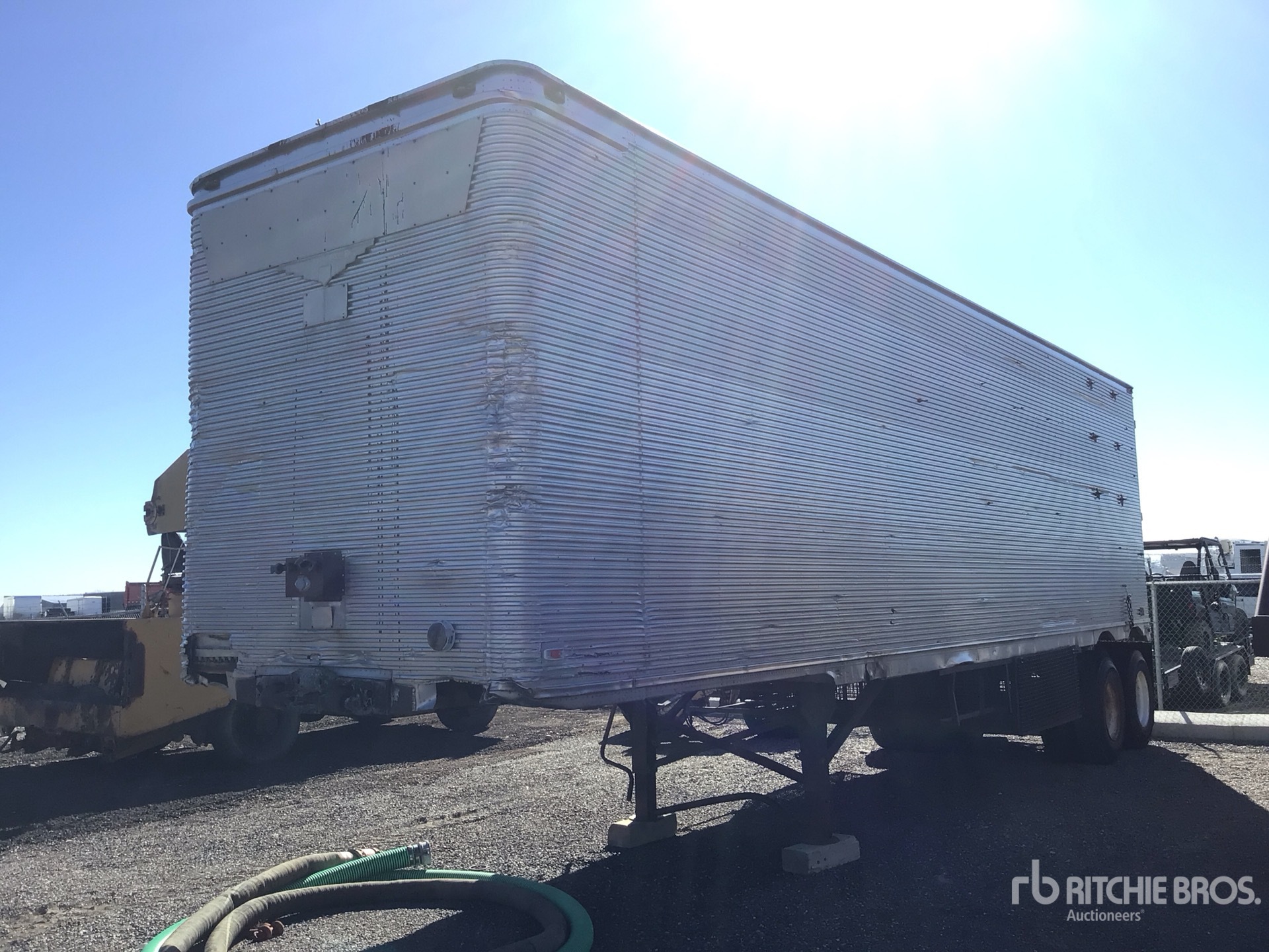 General Appearance with Featured Photo