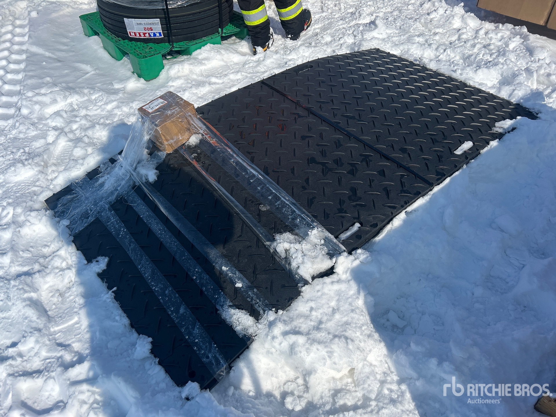 General Appearance with Image, coin arrière gauche