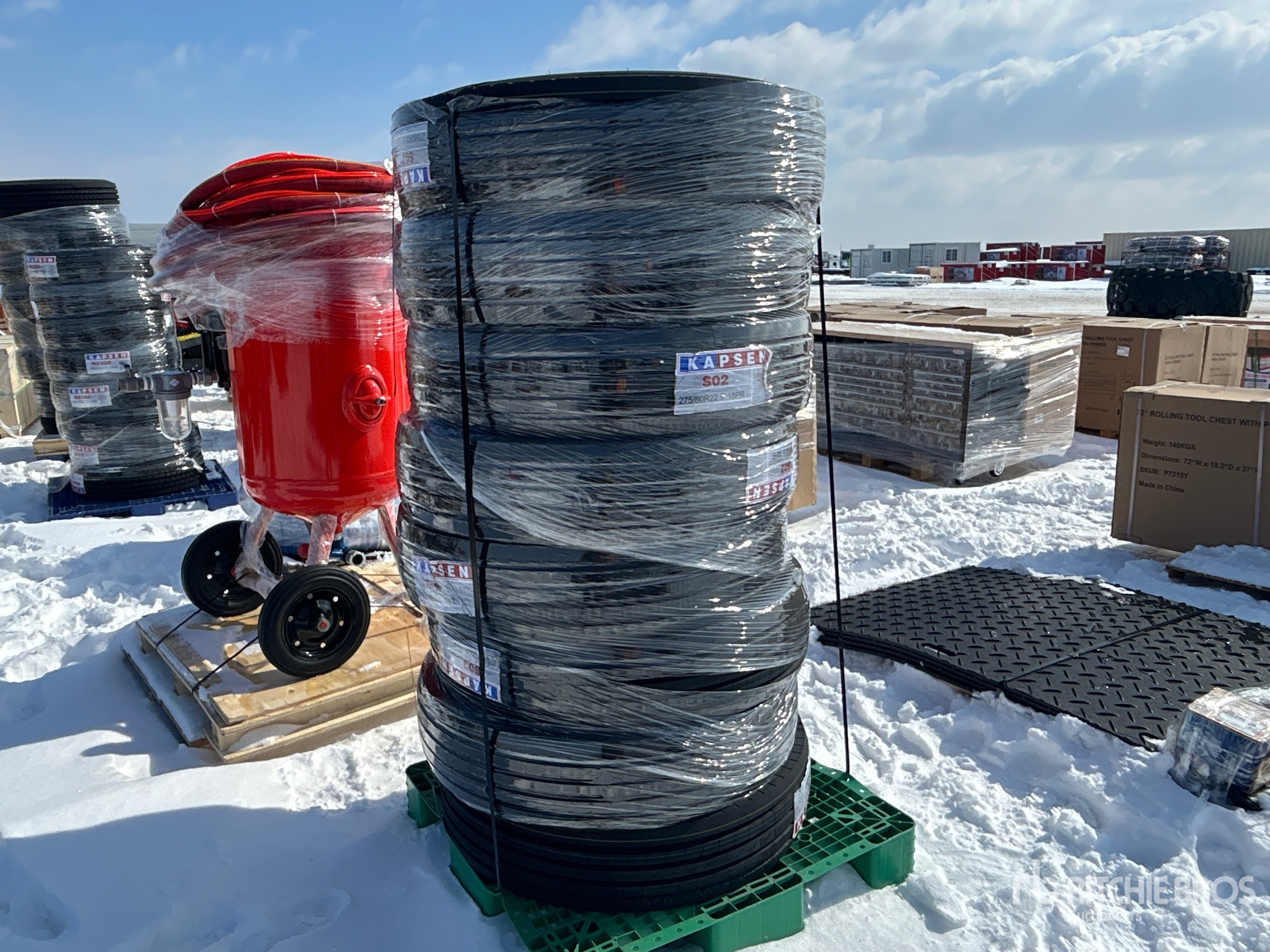 General Appearance with Foto, angolo anteriore destro