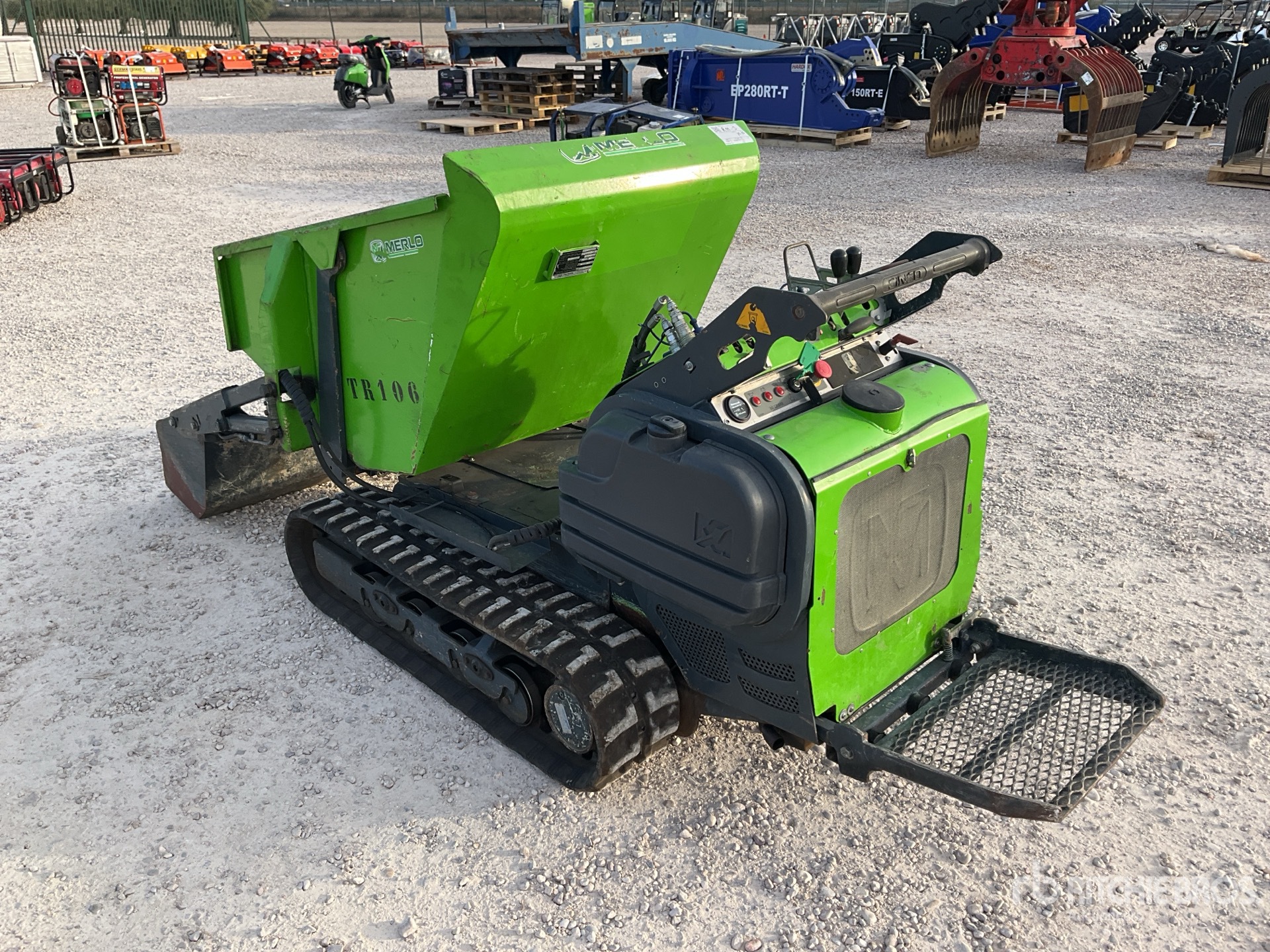 General Appearance with Picture, Left Rear Corner