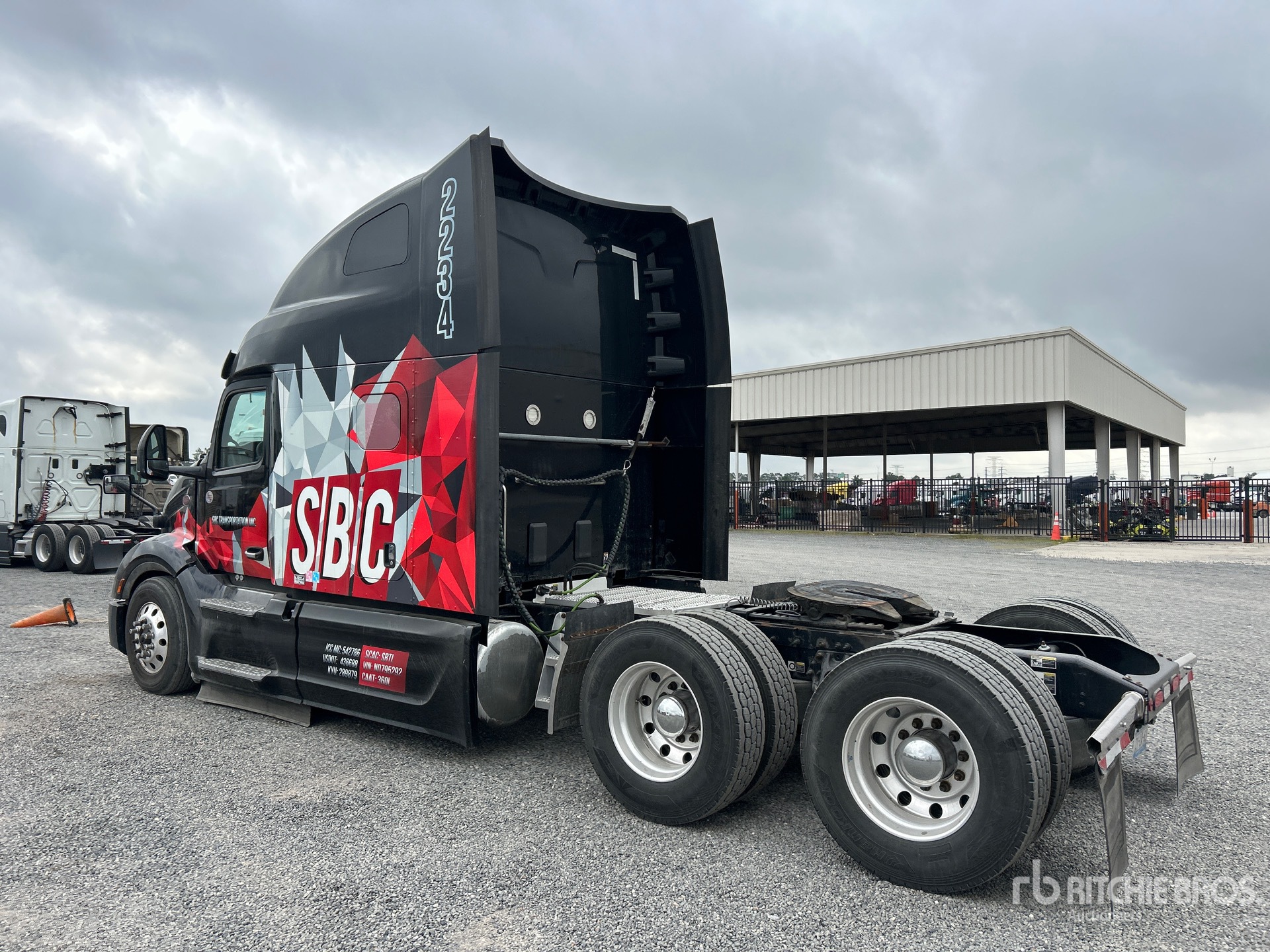 General Appearance with Imagen: esquina trasera izquierda