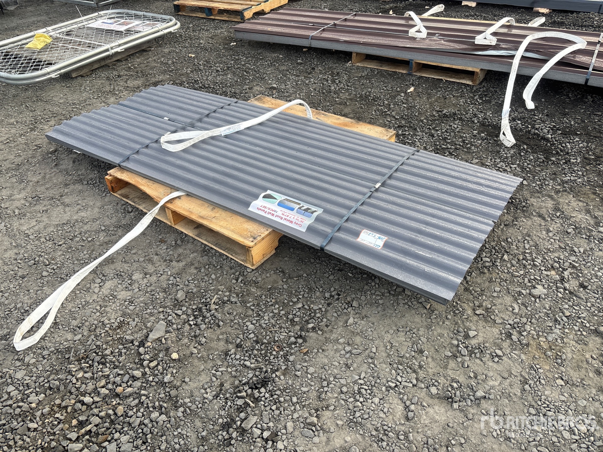 General Appearance with Foto, angolo anteriore sinistro