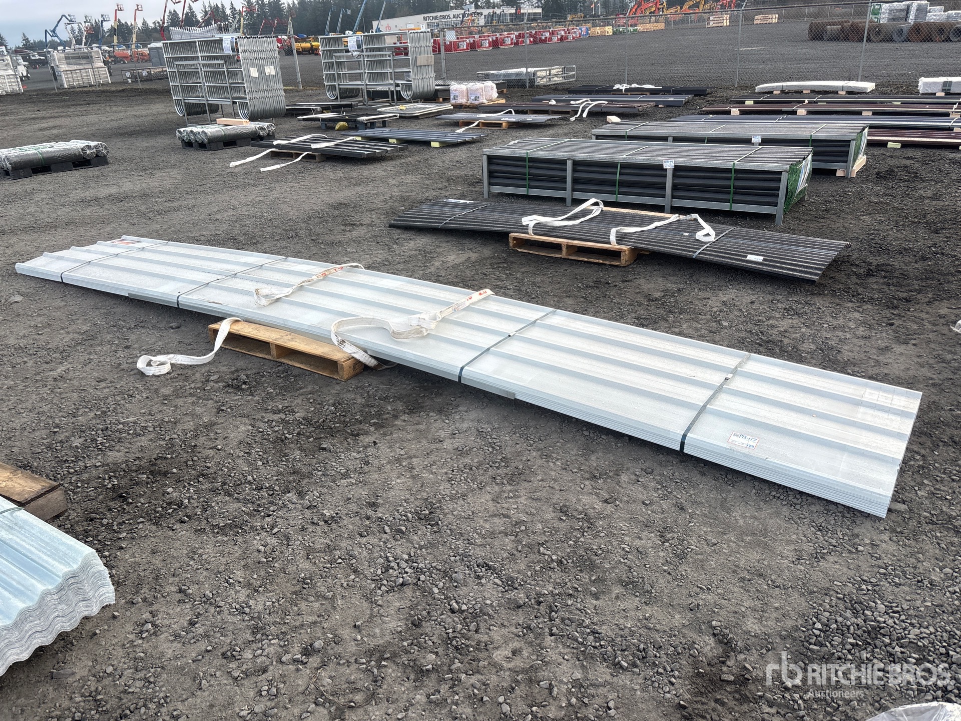 General Appearance with Foto, angolo anteriore sinistro