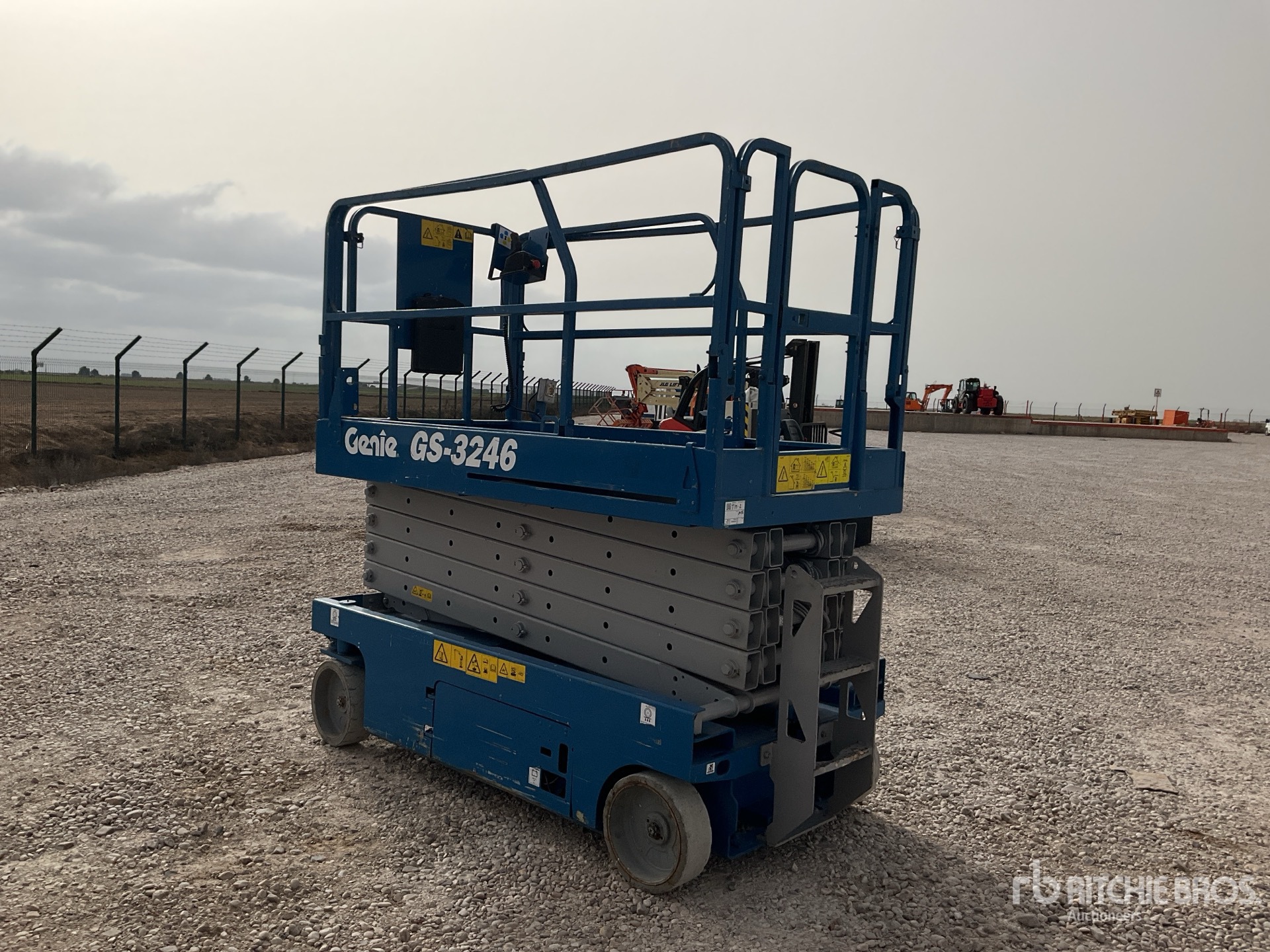 Aspect général with Image, coin avant droit