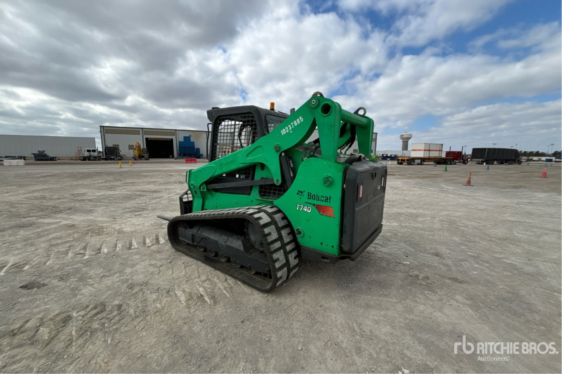 General Appearance with Picture, Left Rear Corner