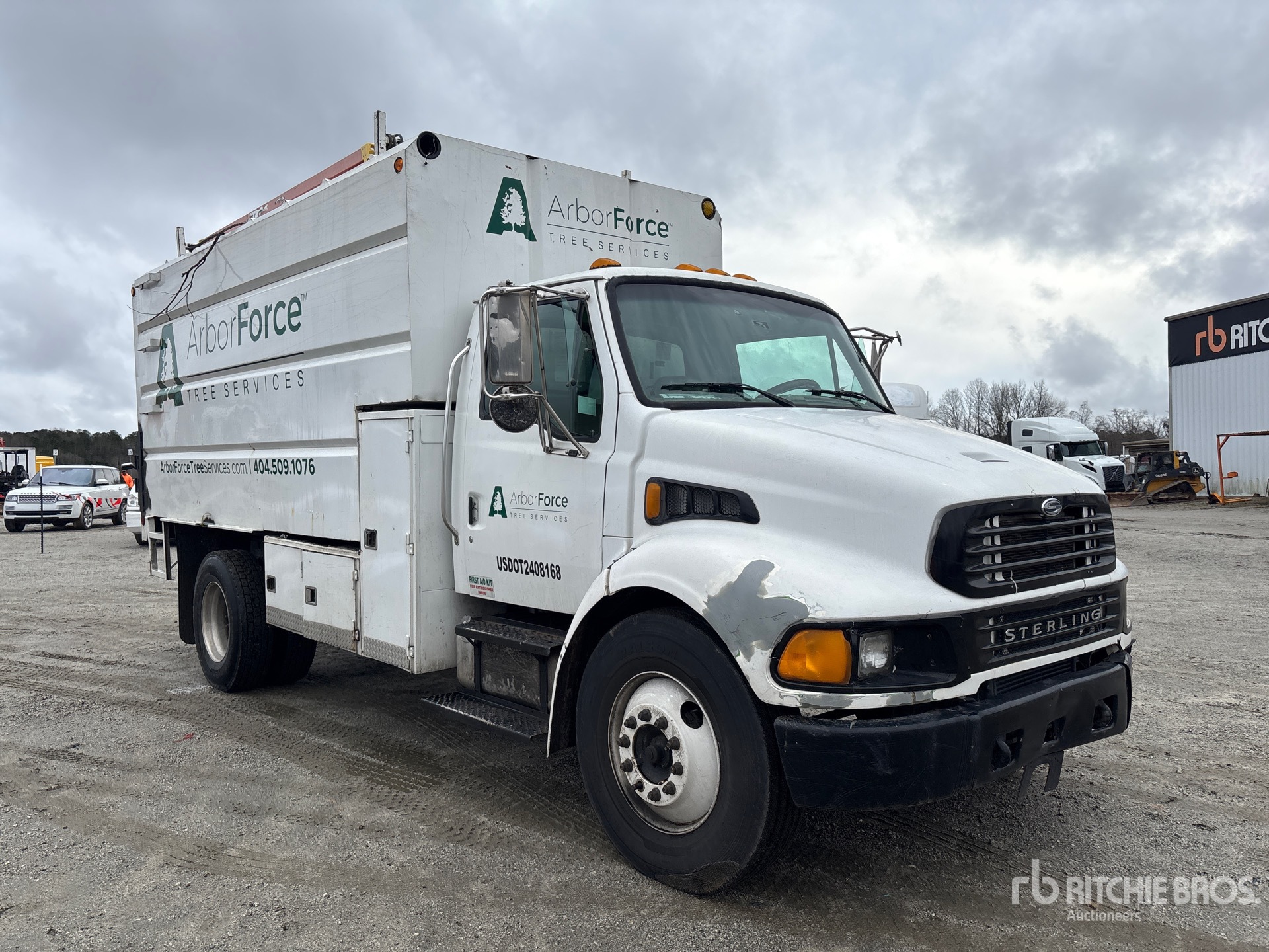 General Appearance with Picture, Right Front Corner