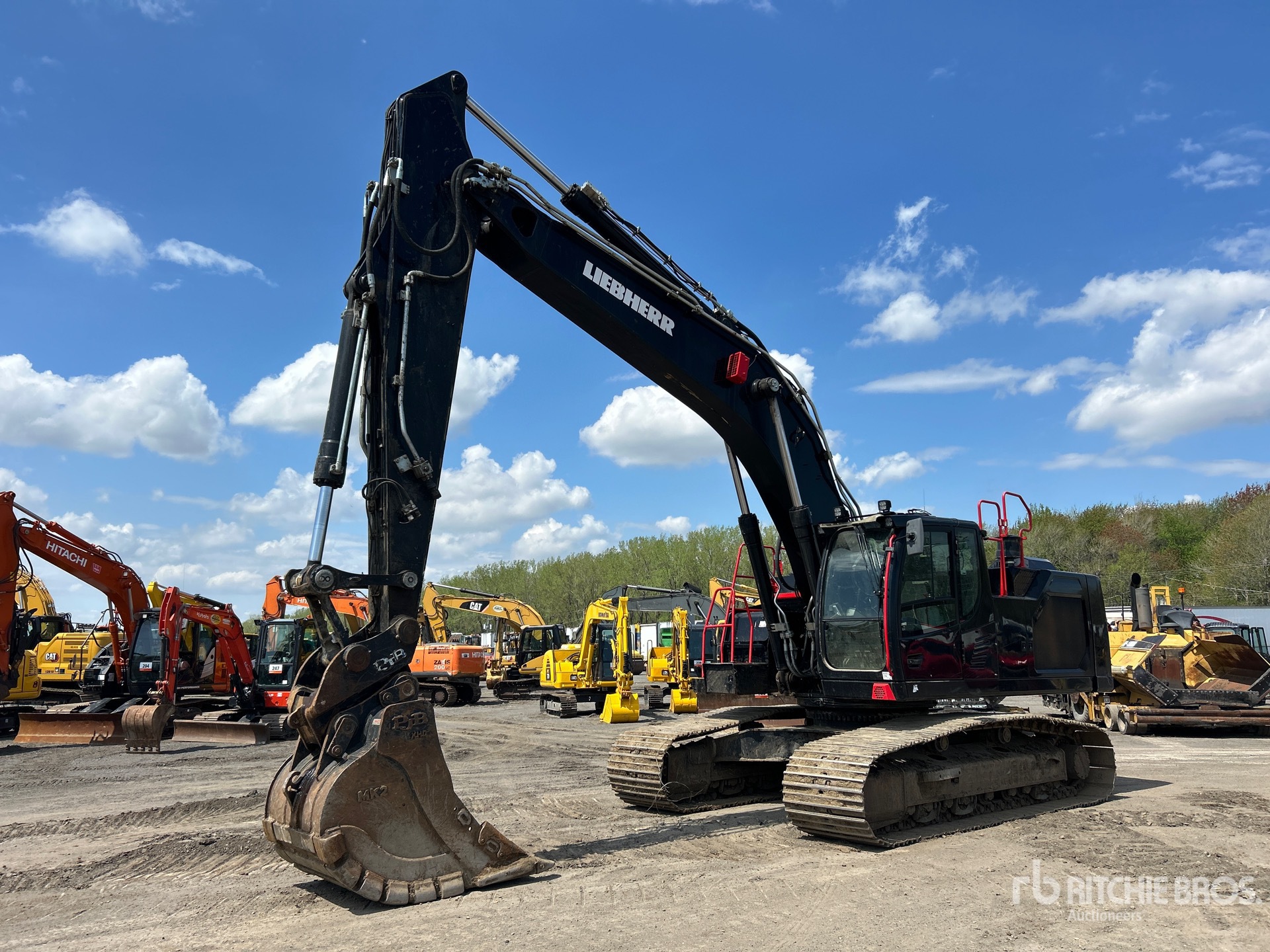 Photo of a 2021 Liebherr R938 LC