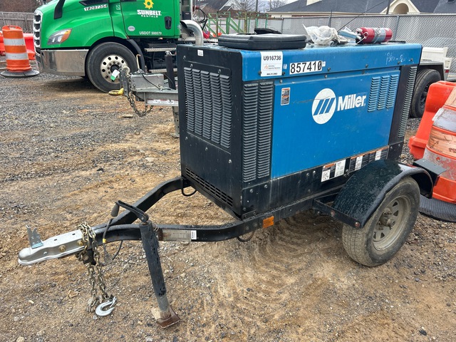 2016 Miller BIG BLUE 450CST 280 A Mobile Multi-Process Multi-Operator Welder