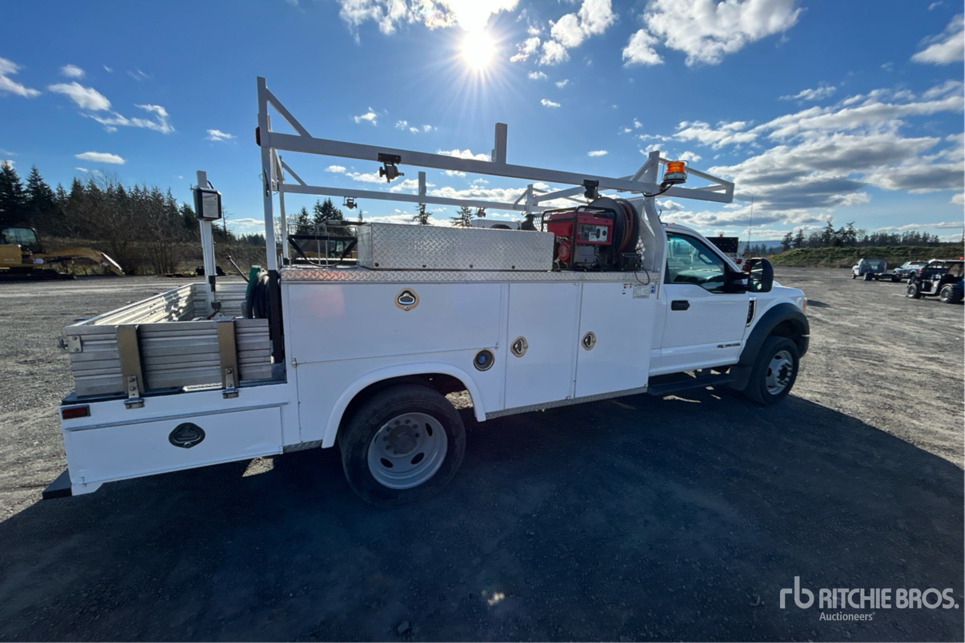 General Appearance with Picture, Right Rear Corner