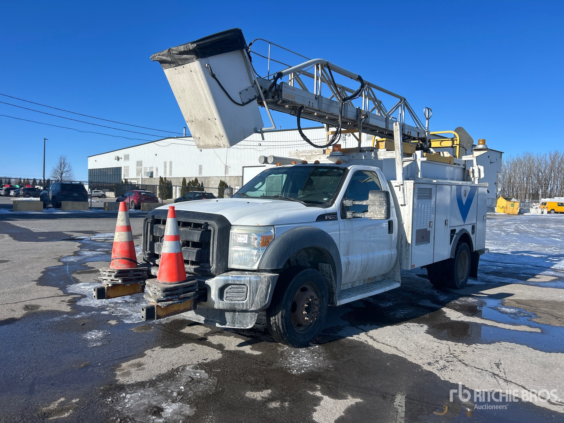 General Appearance with Featured Photo