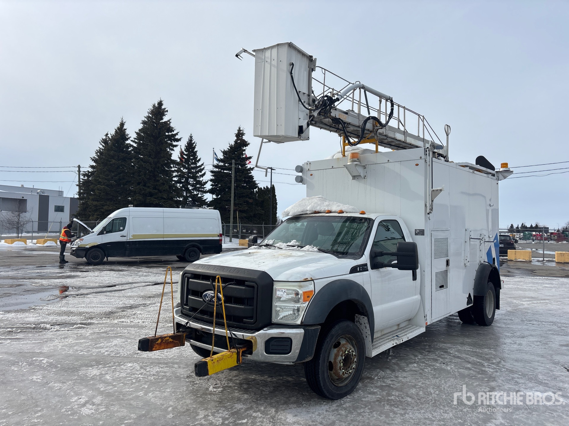 General Appearance with Foto, angolo anteriore sinistro