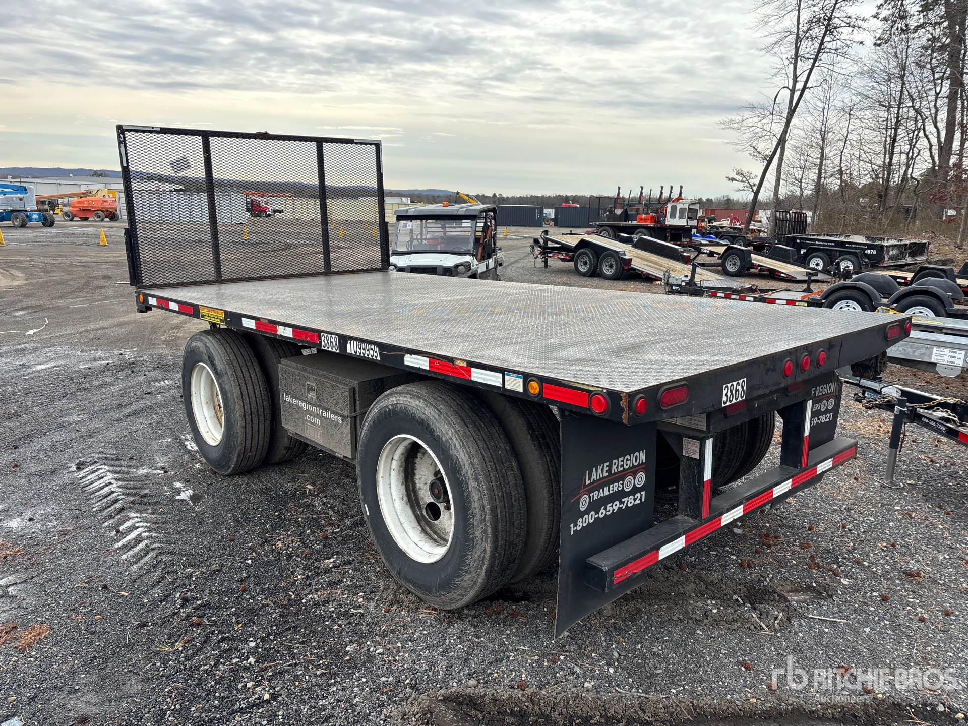 General Appearance with Picture, Left Rear Corner