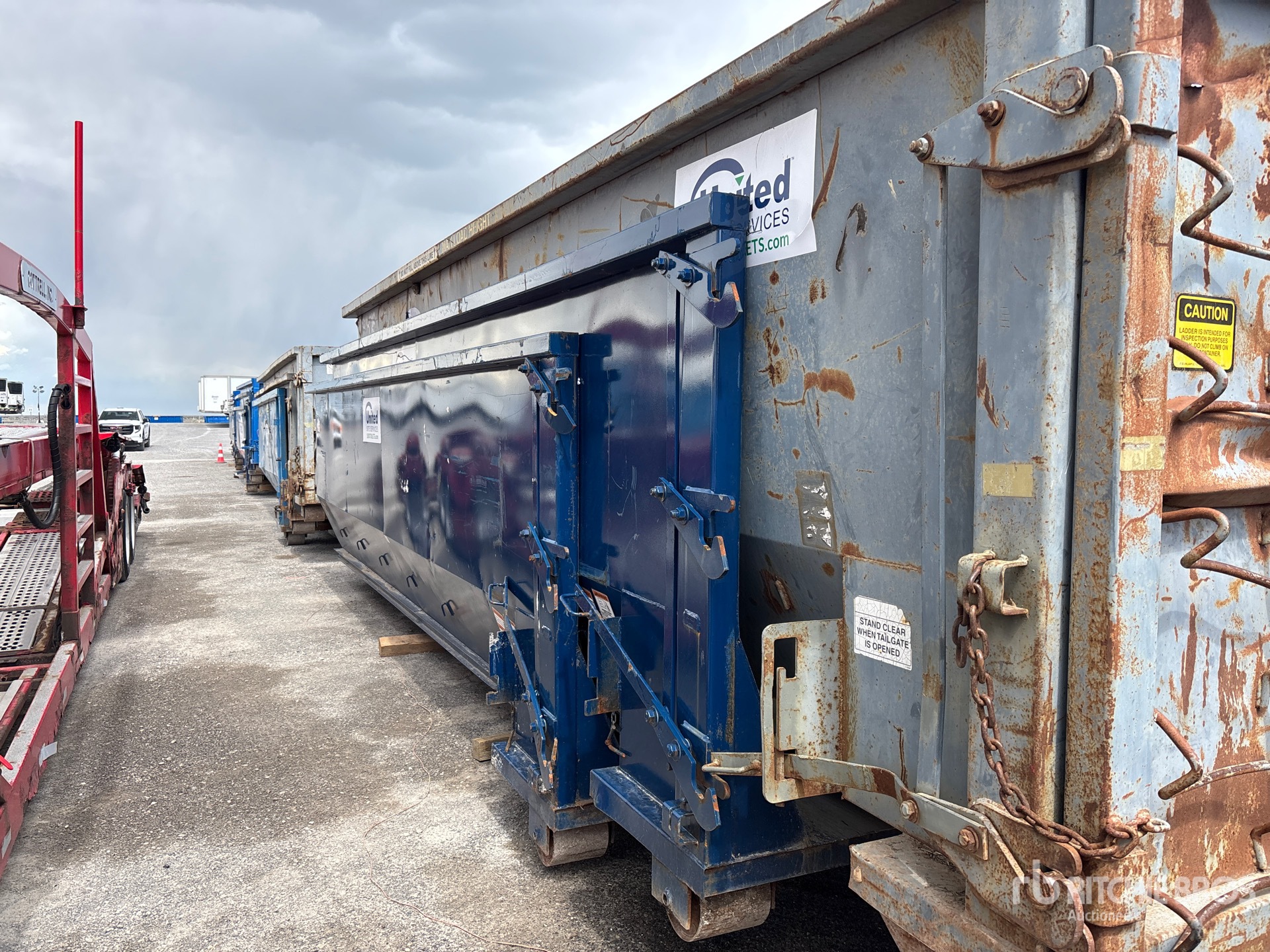 Aspect général with Image, coin arrière gauche