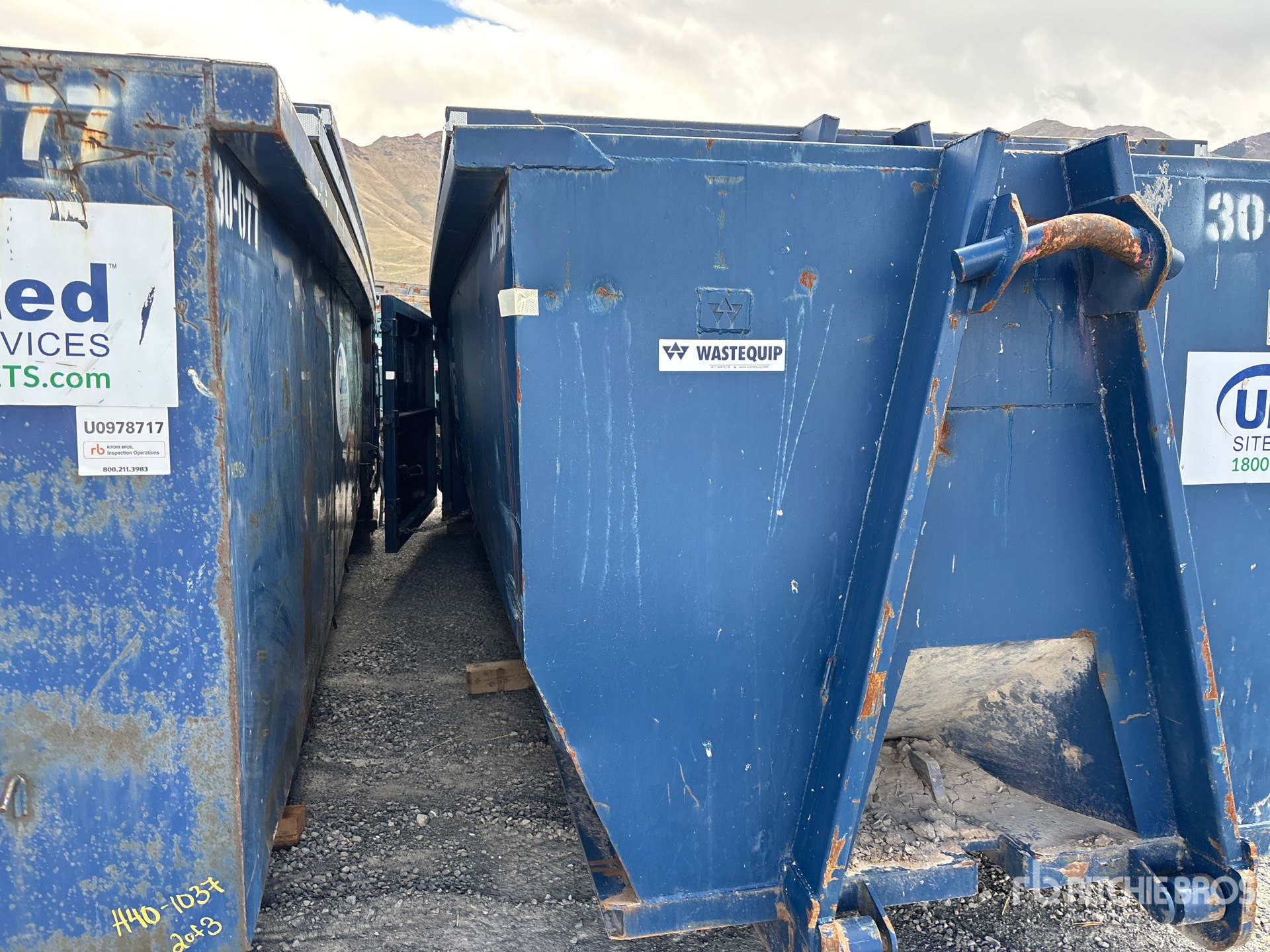 Aspect général with Image, coin avant droit