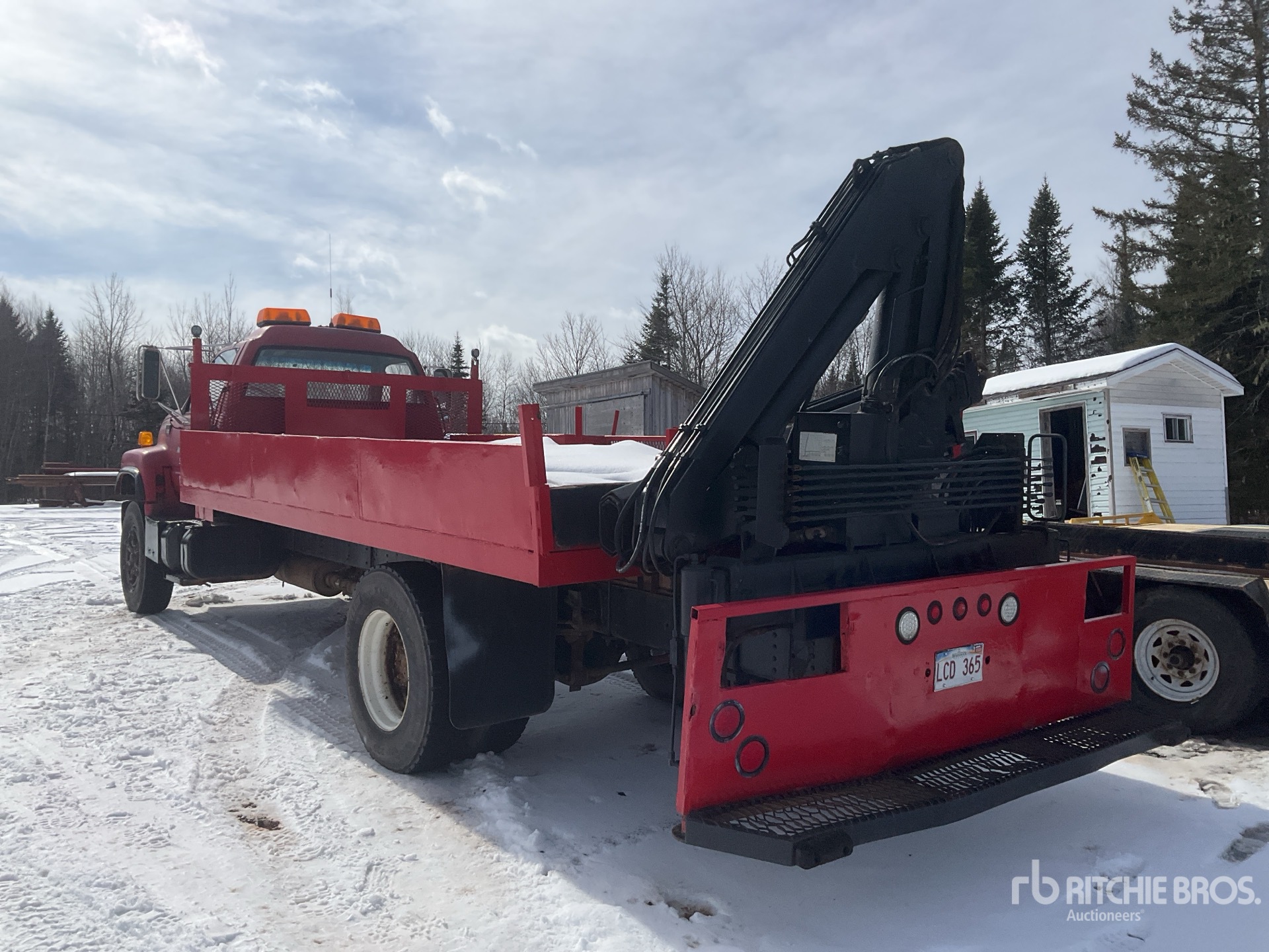 General Appearance with Picture, Left Rear Corner