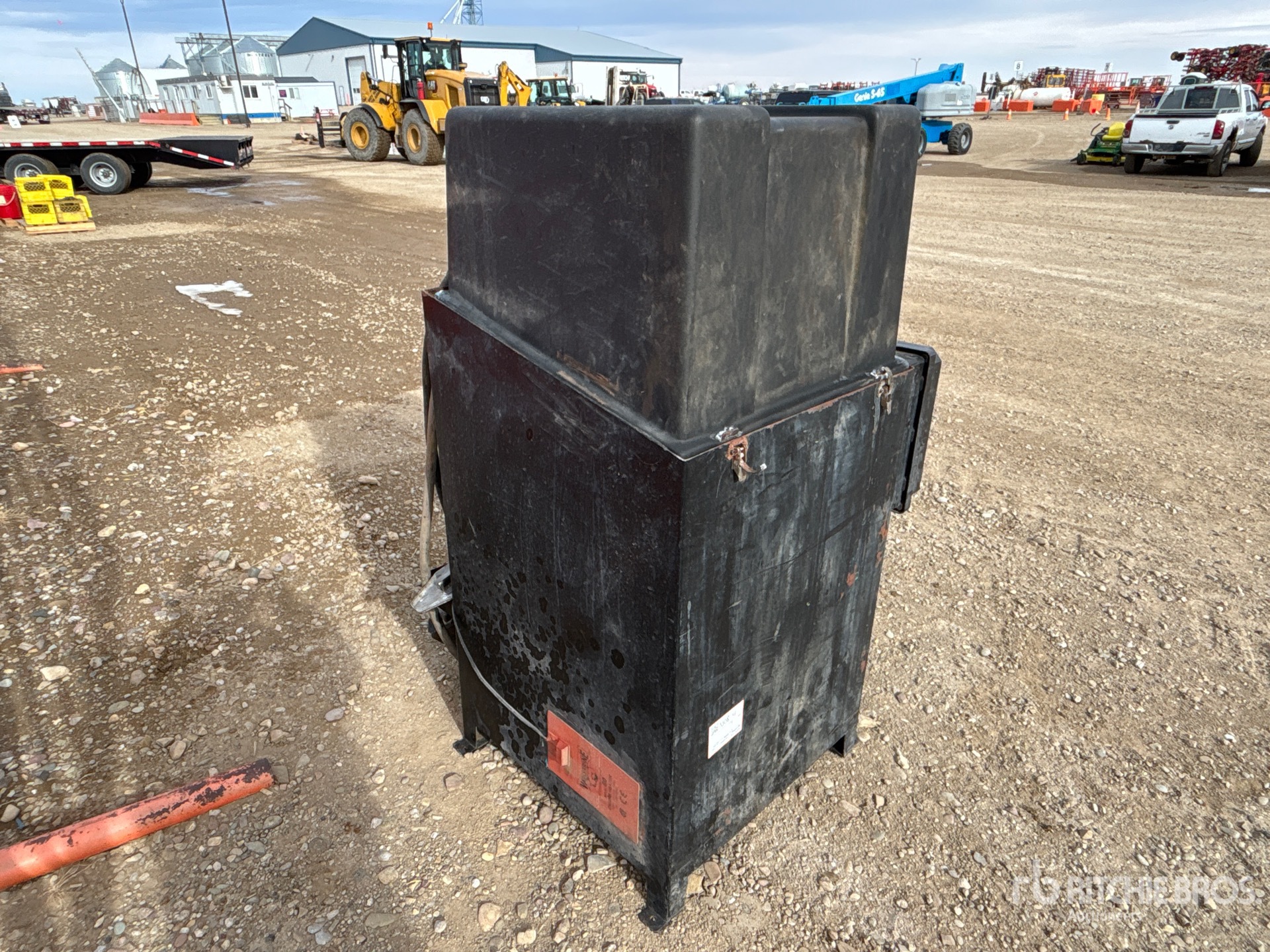 General Appearance with Foto, angolo anteriore sinistro