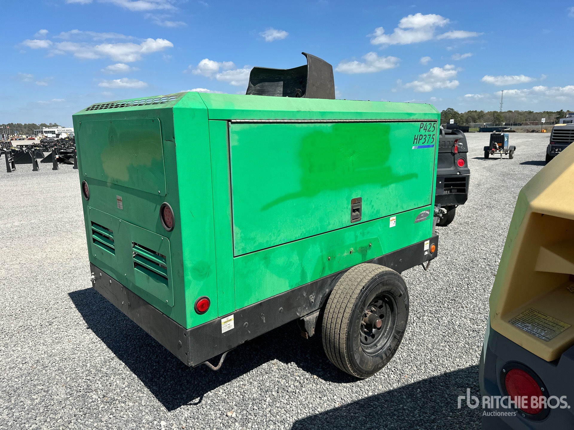 General Appearance with Bild, Ecke hinten rechts