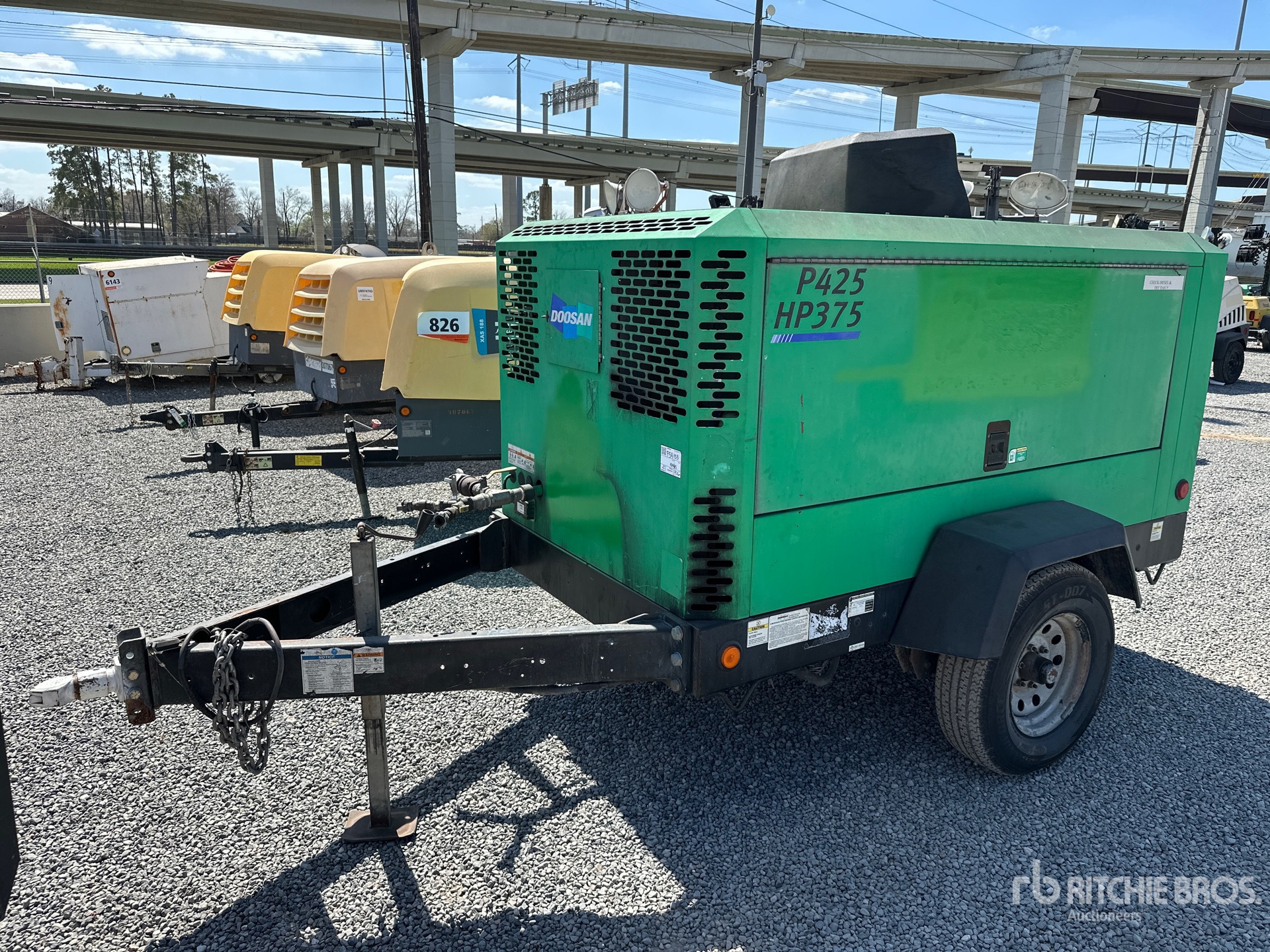 General Appearance with Bild, Ecke vorne links