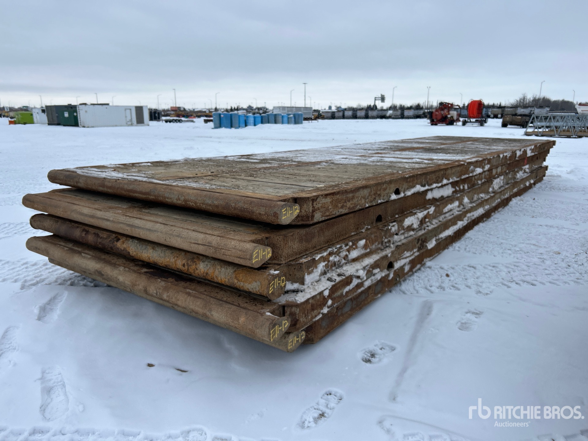 General Appearance with Bild, Ecke vorne links