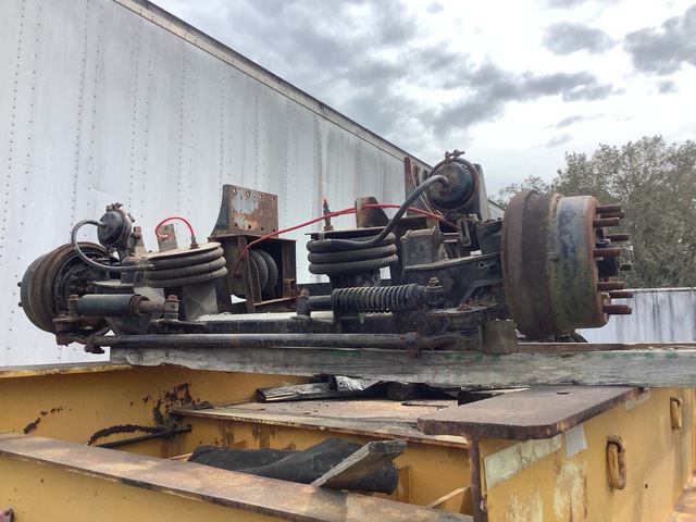 steerable lift axle Axle