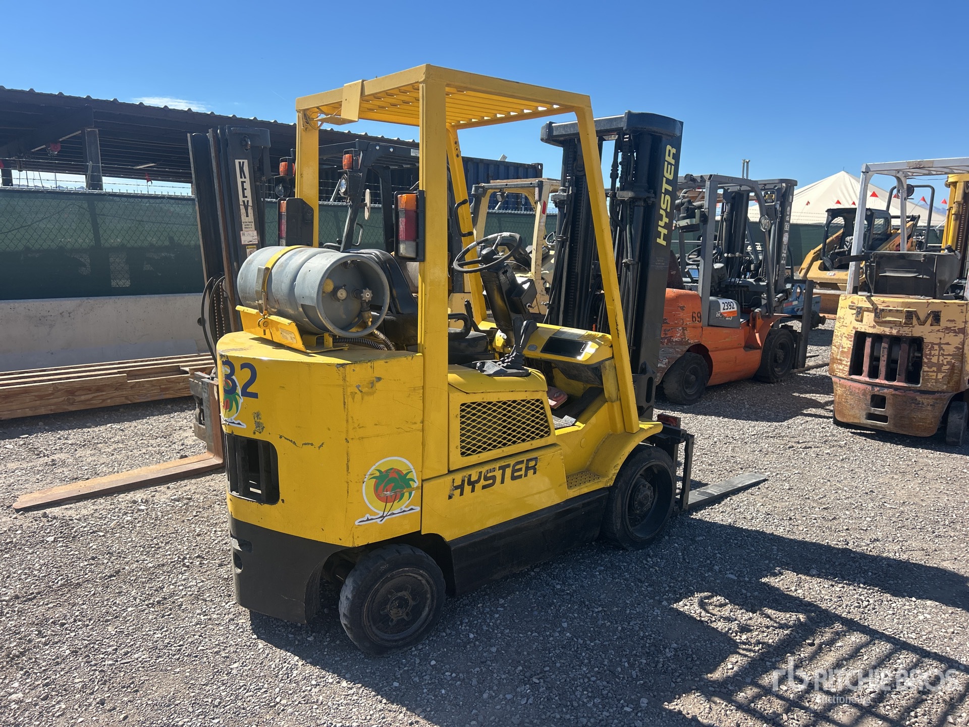 General Appearance with Bild, Ecke hinten rechts