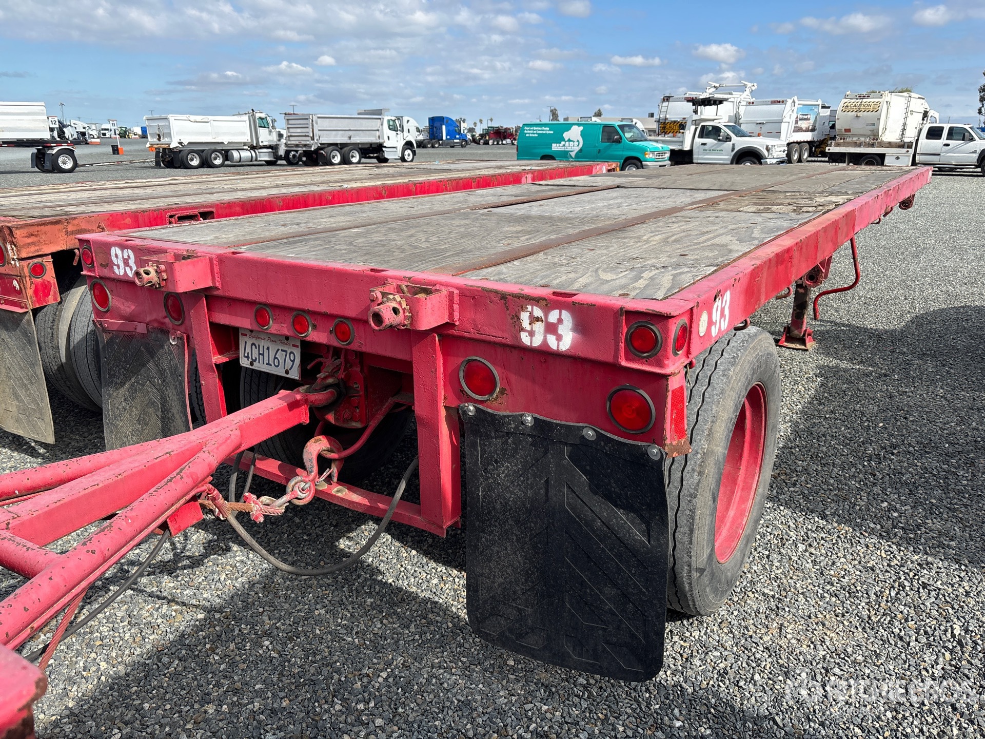 General Appearance with Bild, Ecke hinten rechts