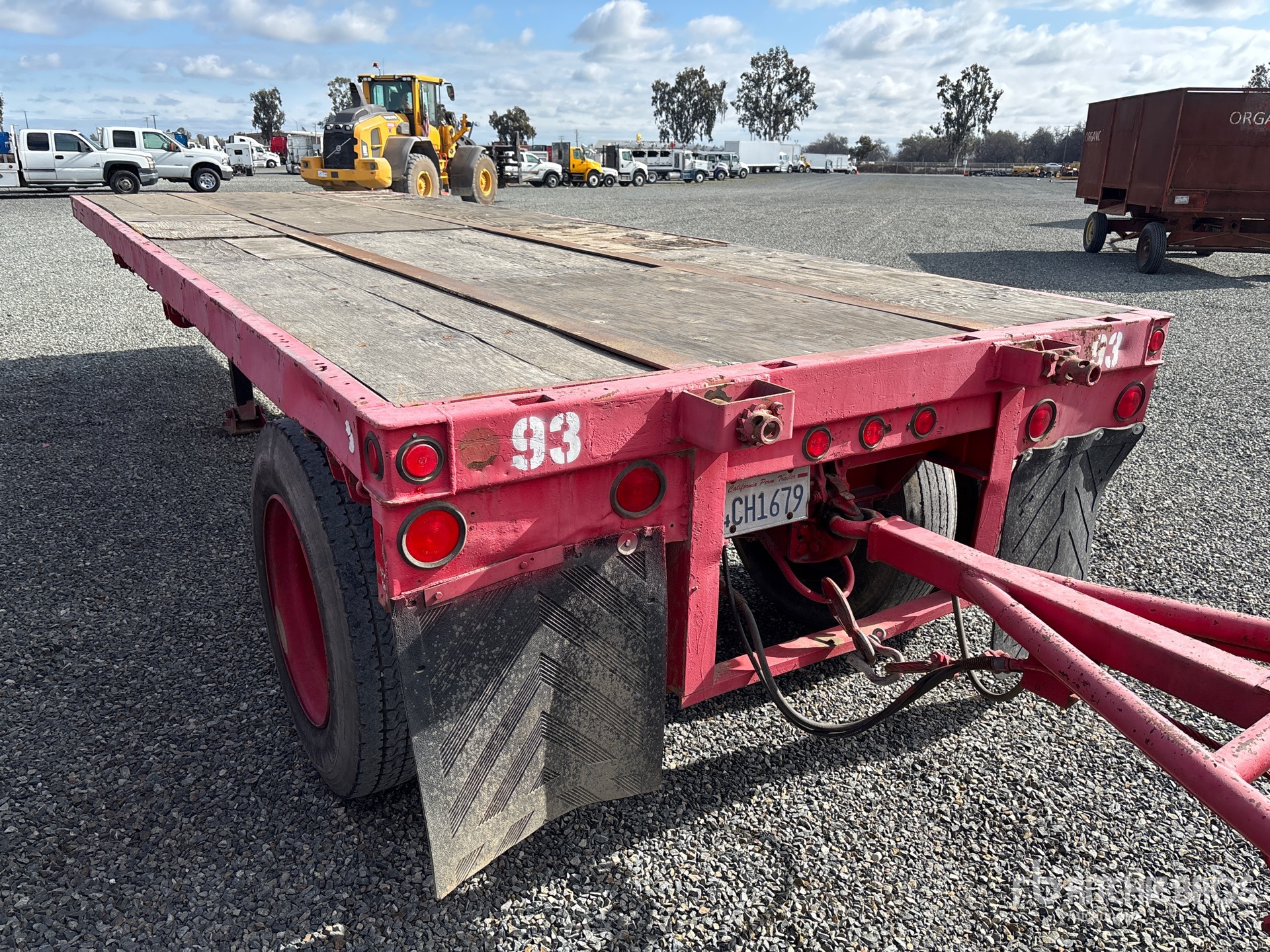 General Appearance with Bild, Ecke hinten links