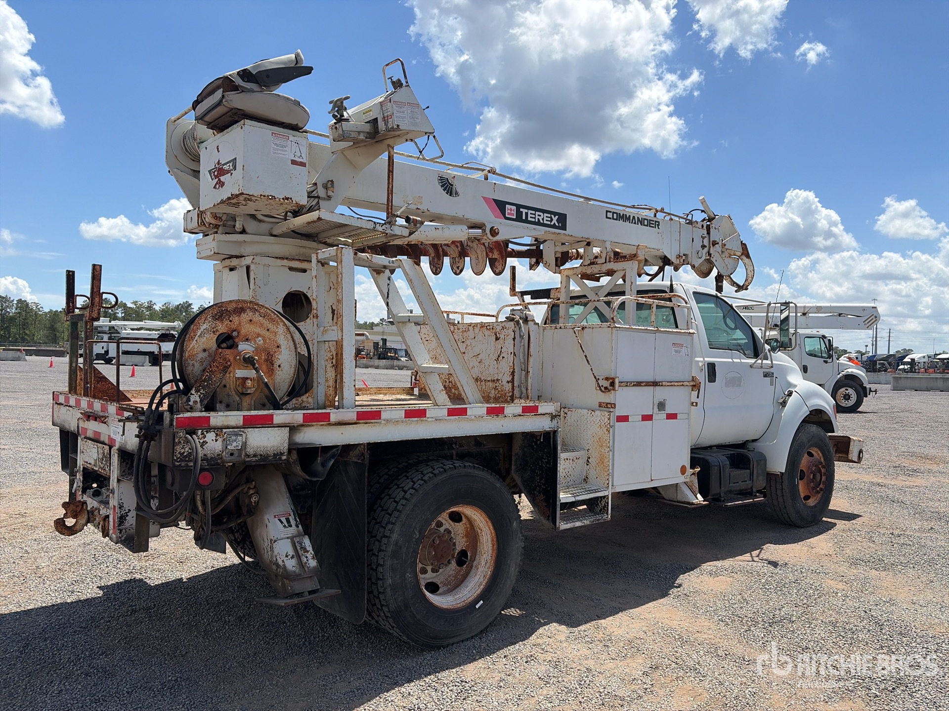 General Appearance with Imagen: esquina trasera derecha