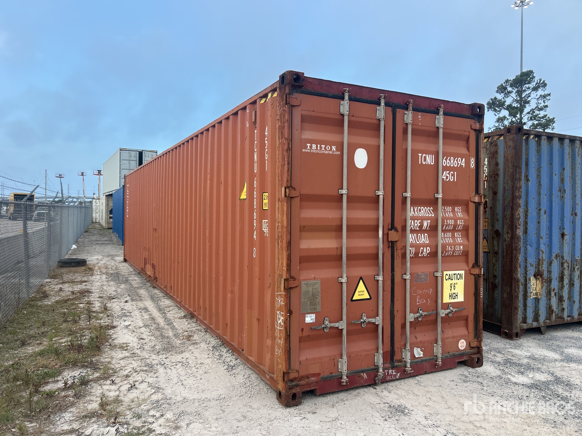 General Appearance with Bild, Ecke hinten links