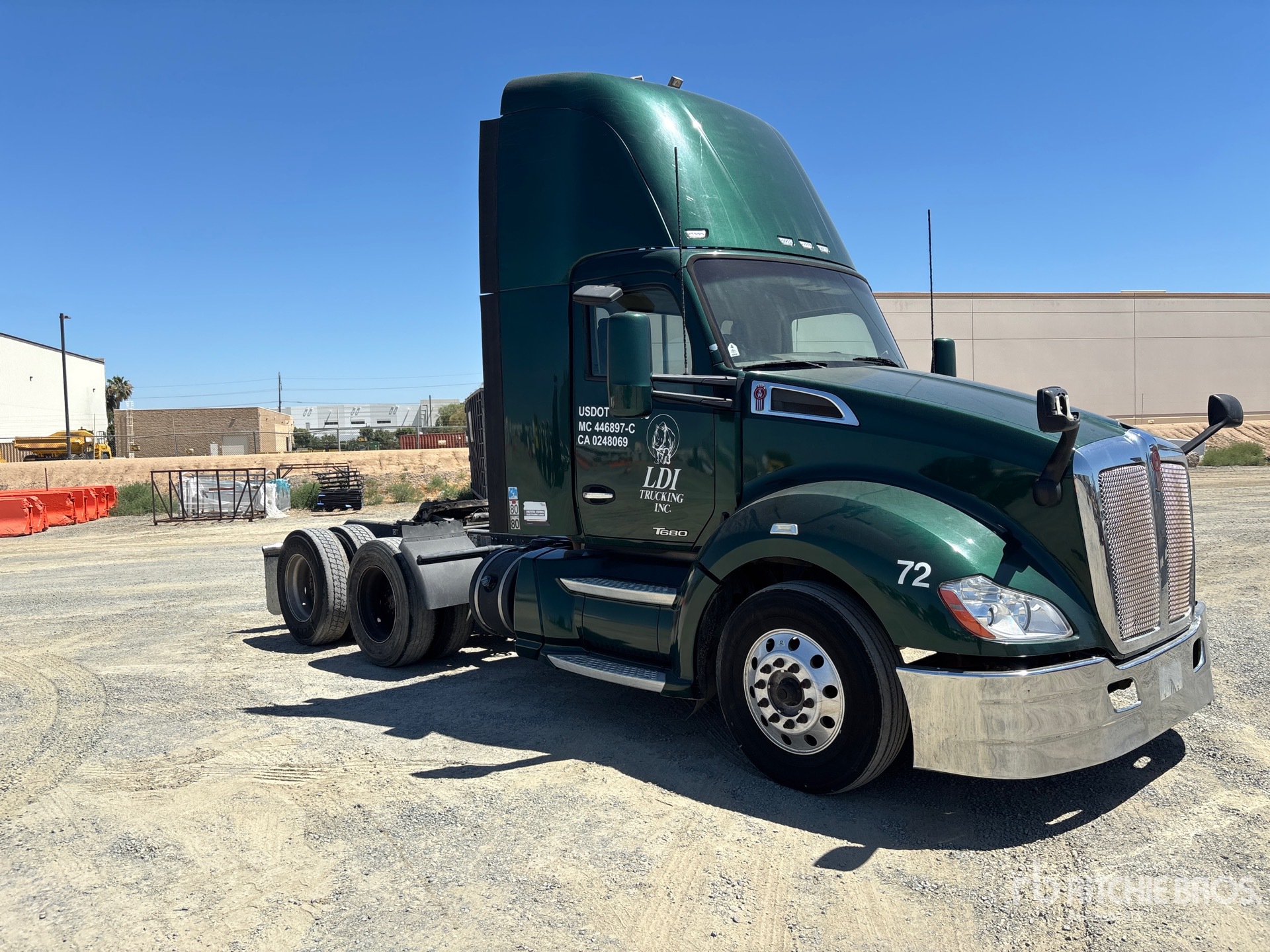 General Appearance with Picture, Right Front Corner