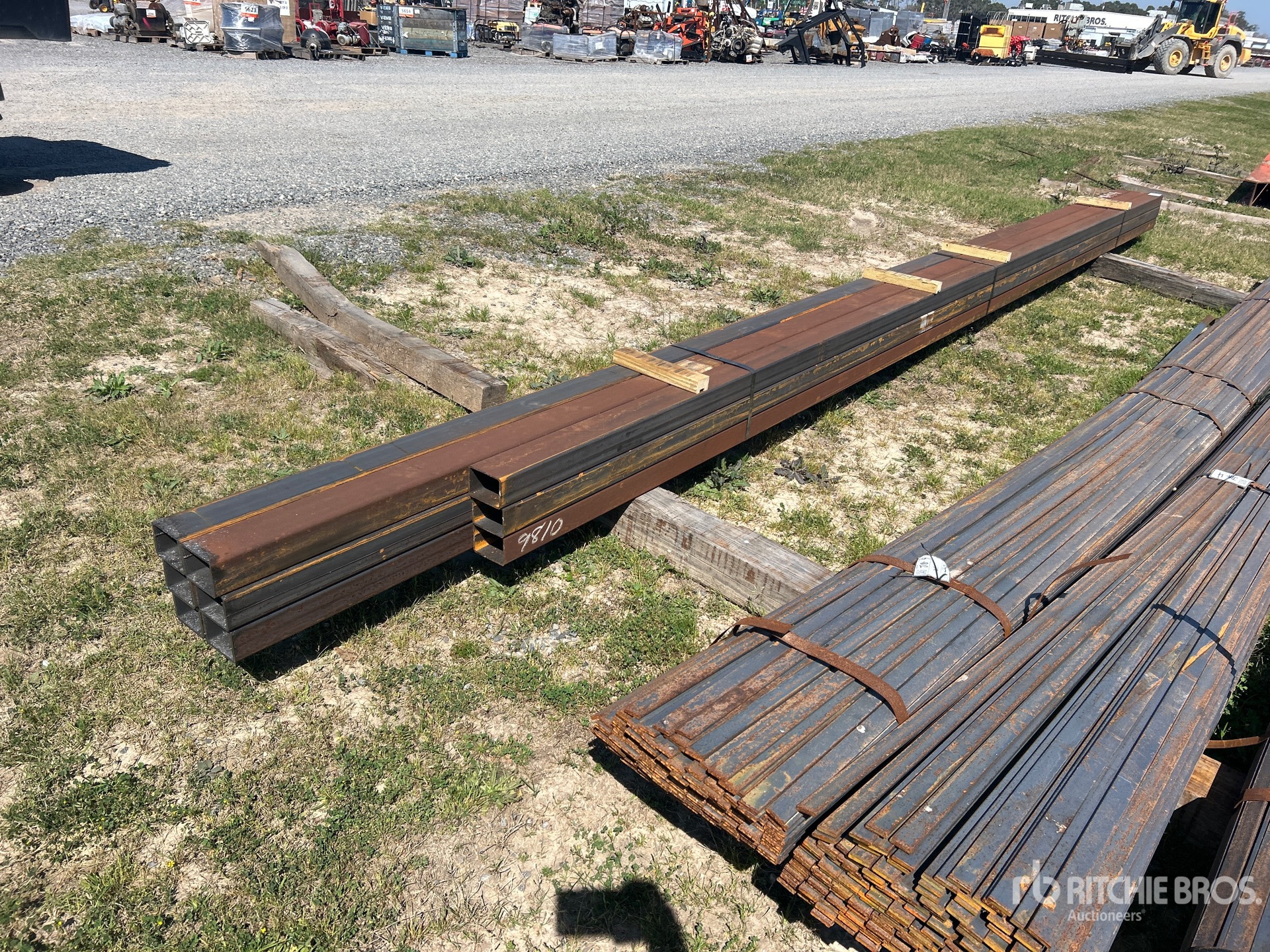 Aspect général with Image, coin arrière gauche