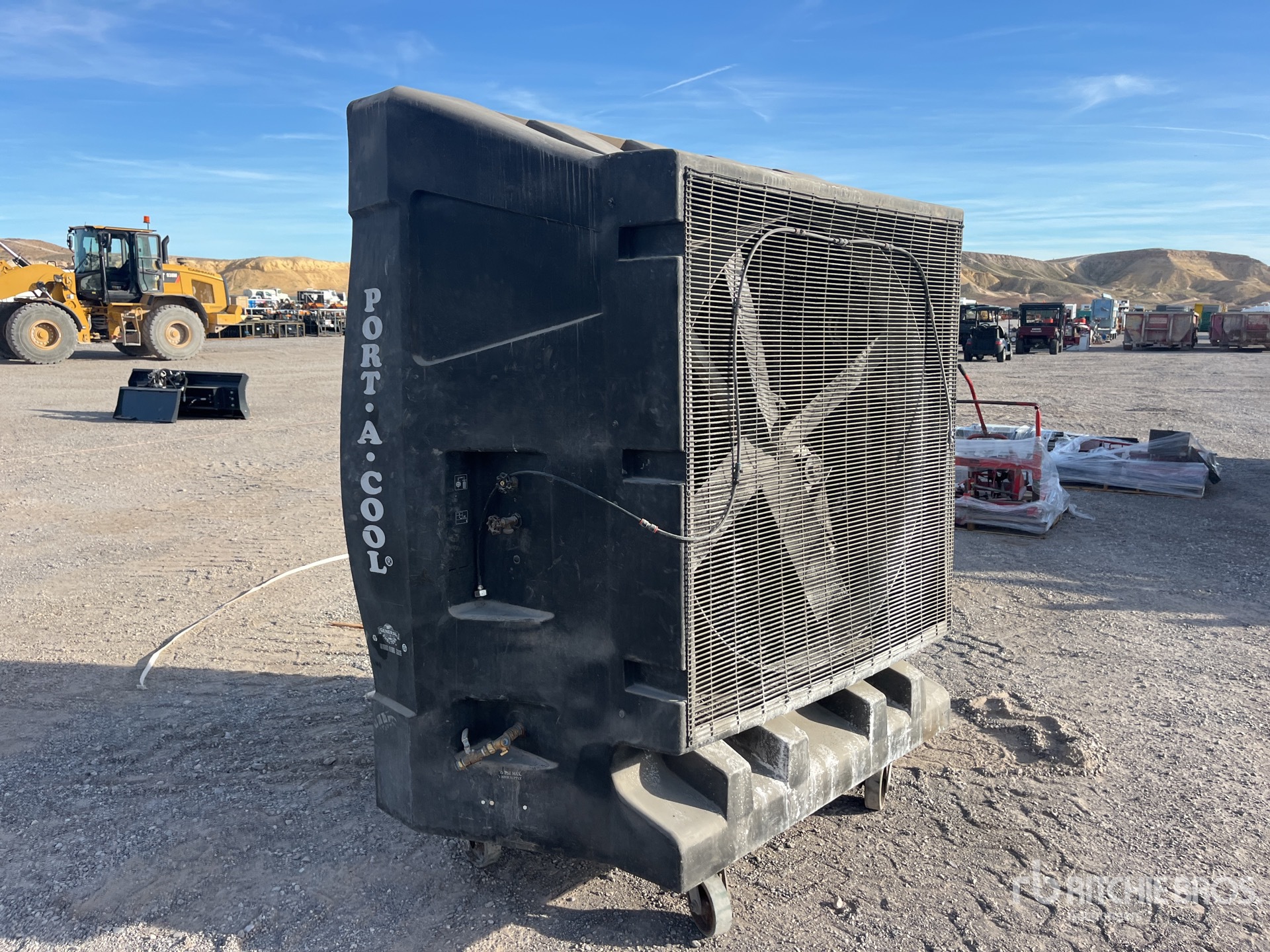 General Appearance with Bild, Ecke hinten links