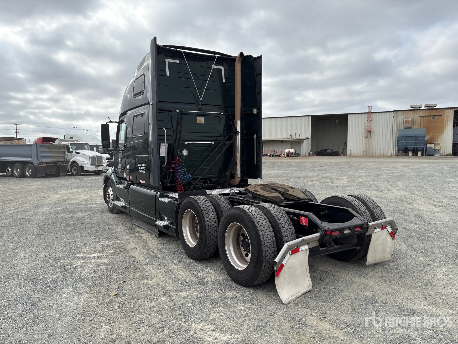 2019 Volvo VNL860