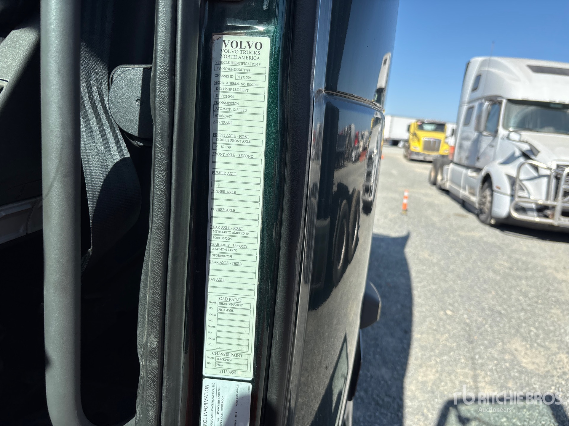 2019 Volvo VNL860