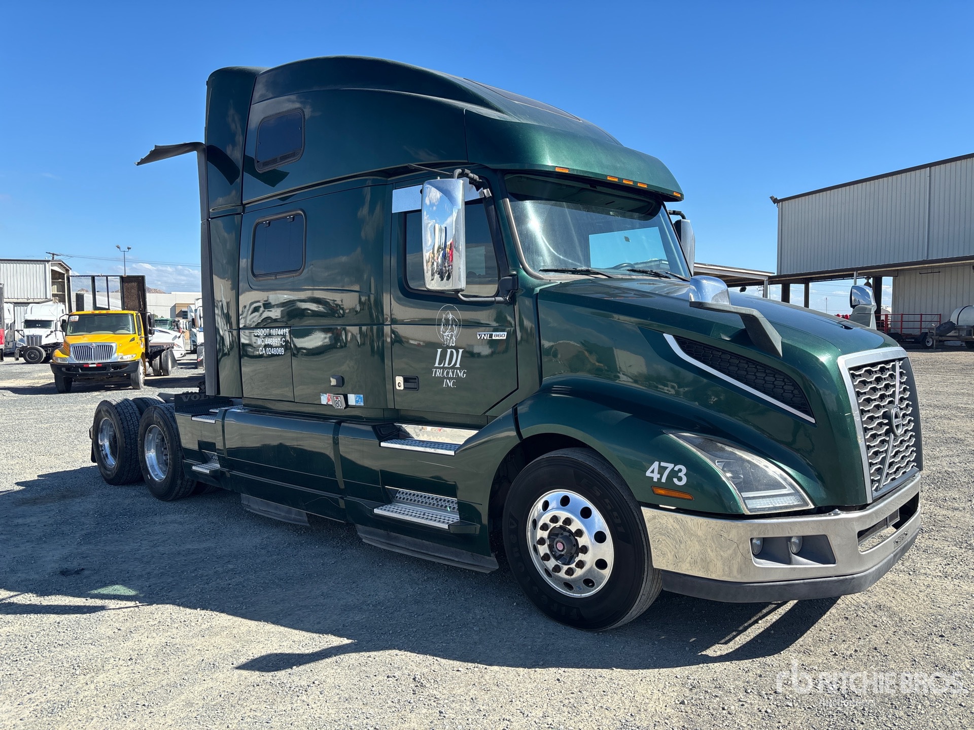 2019 Volvo VNL860