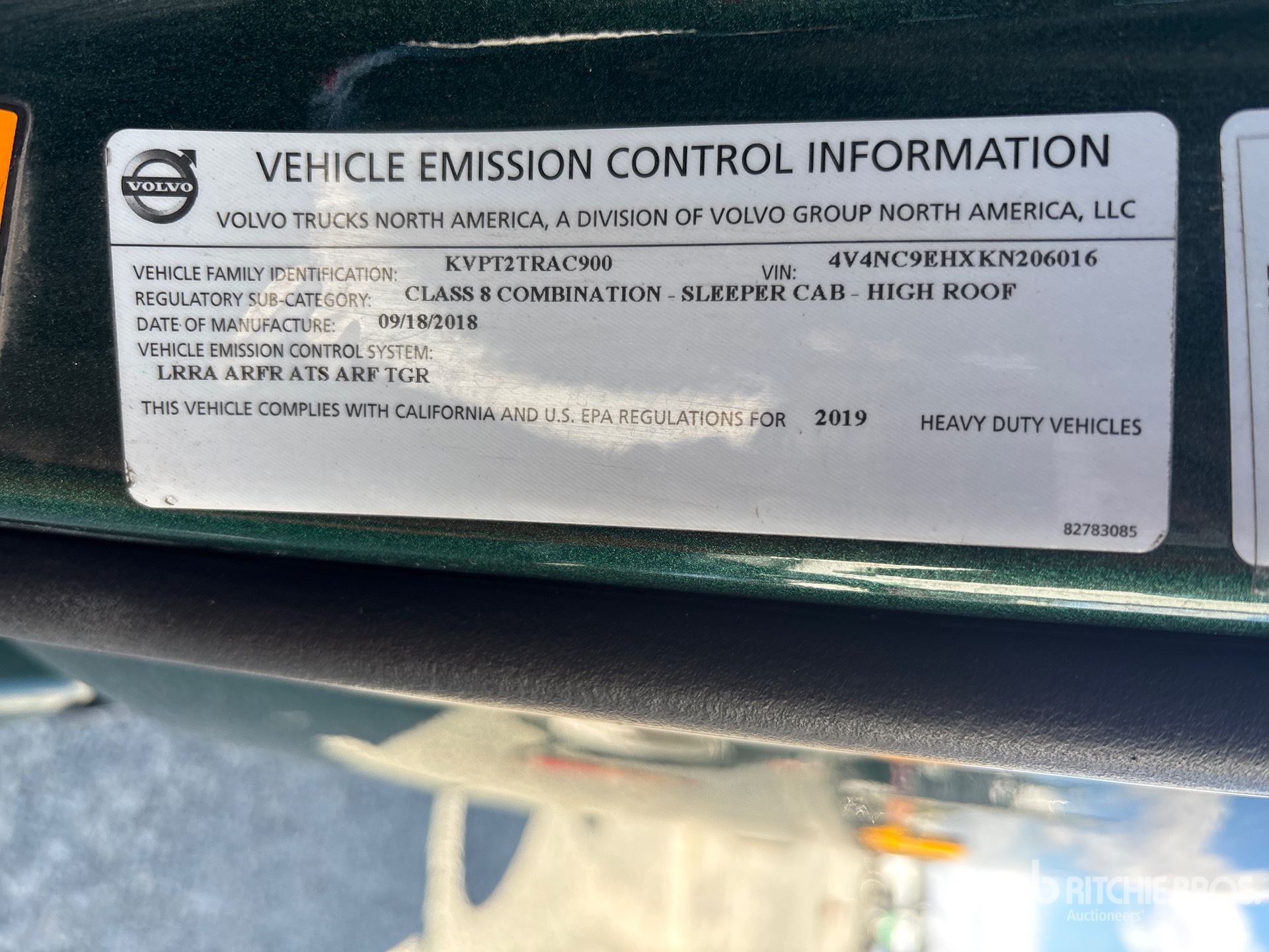 2019 Volvo VNL860
