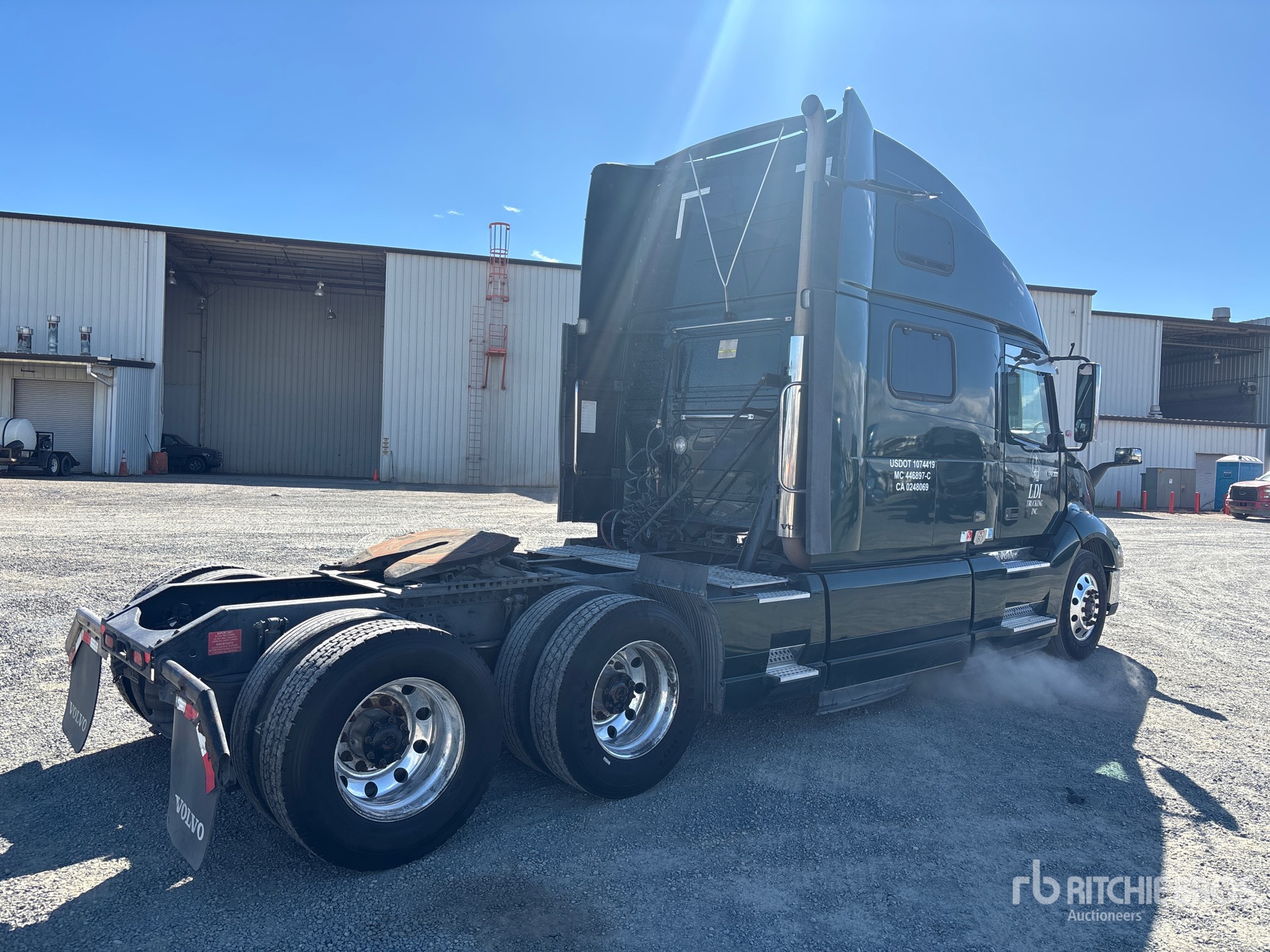 2019 Volvo VNL860