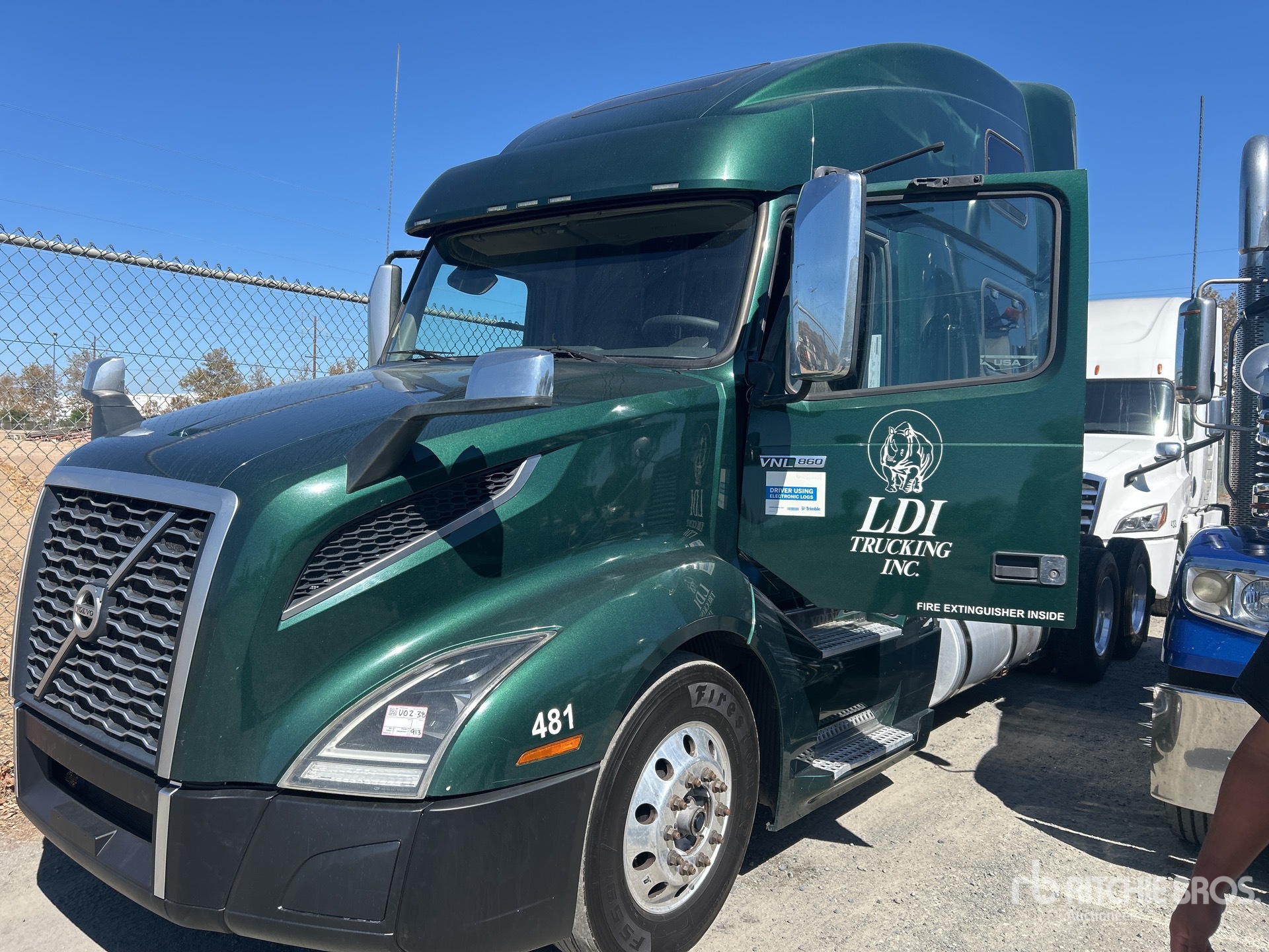 2019 Volvo VNL860