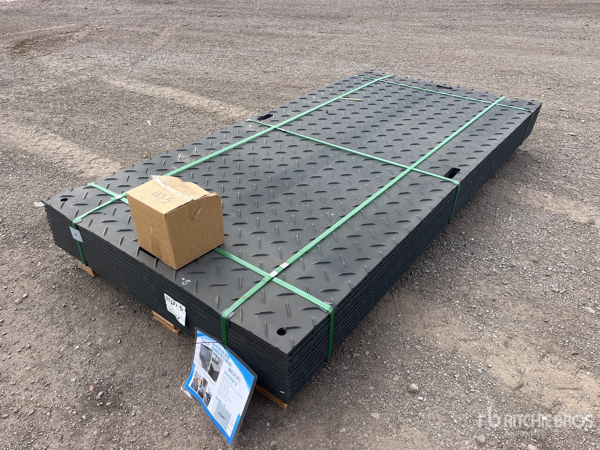 General Appearance with Bild, Ecke hinten links