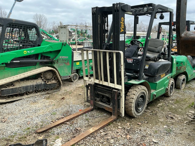 2019 Yale GTP050MXNEAE084 4750 lb Pneumatic Tire Forklift (Inoperable)