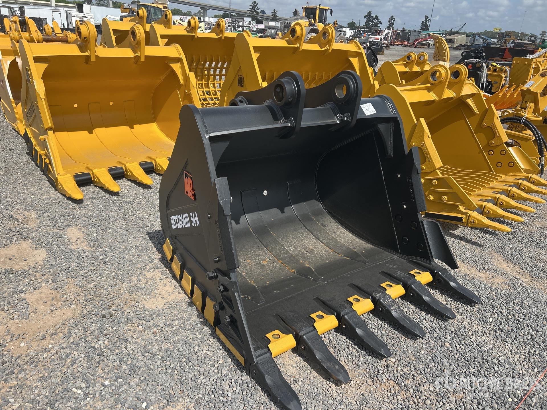 General Appearance with Foto, angolo anteriore destro