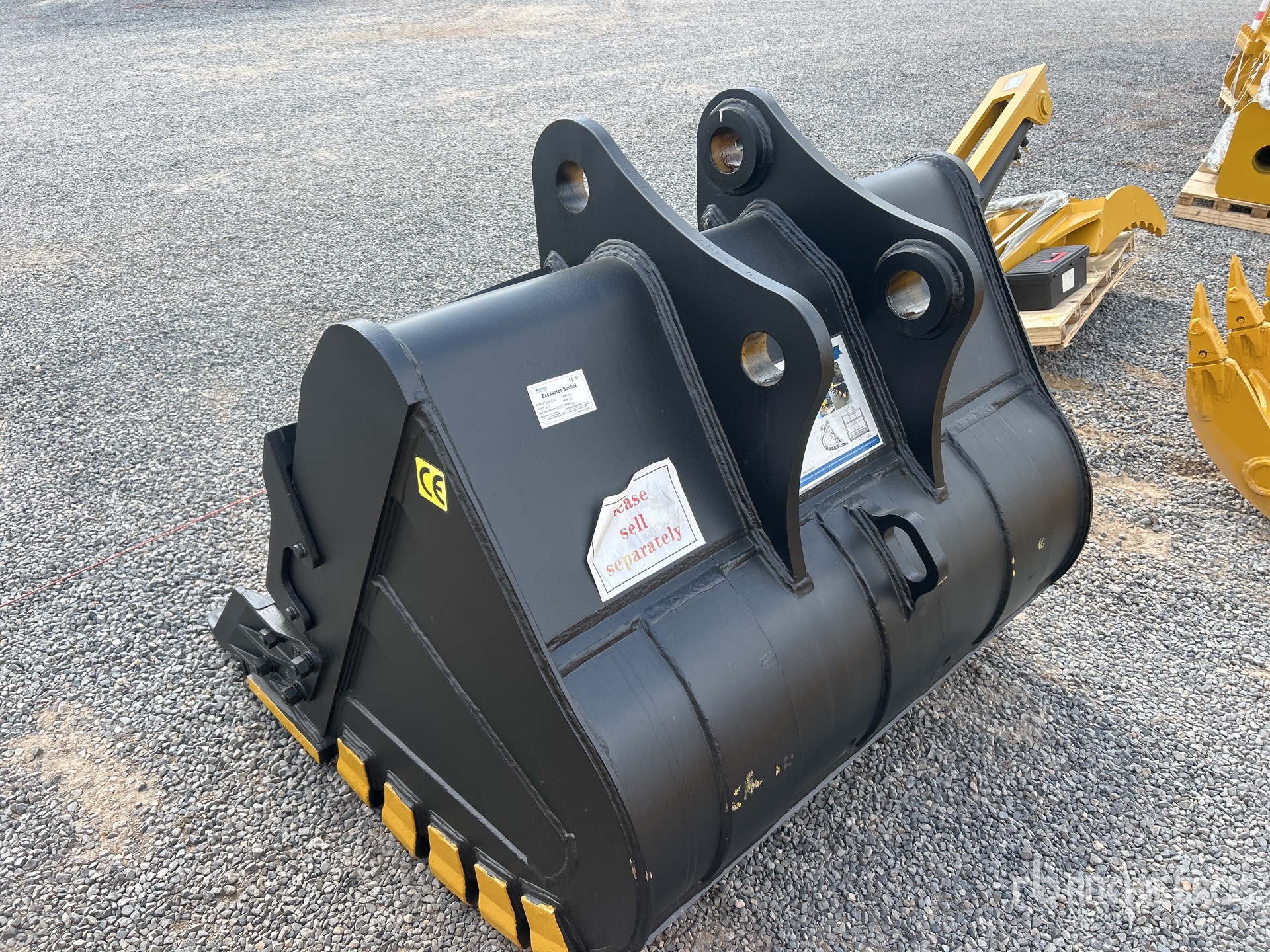 General Appearance with Foto, angolo posteriore sinistro