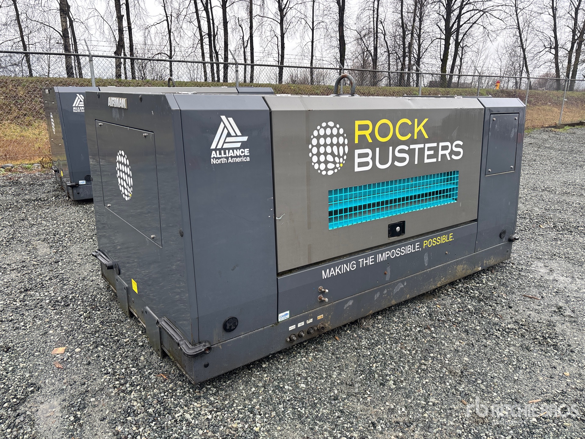 General Appearance with Imagen: esquina trasera derecha