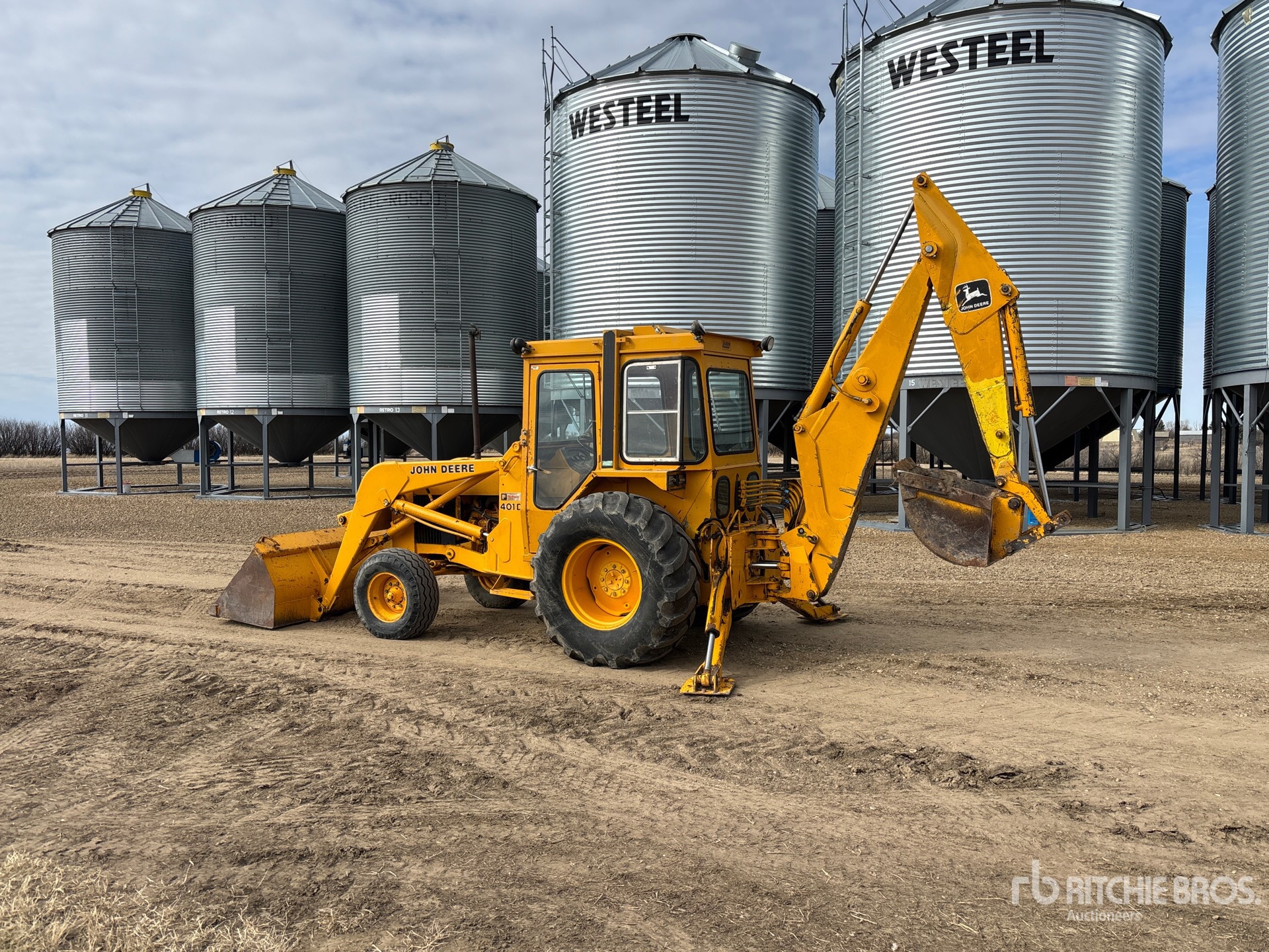 General Appearance with Bild, Ecke hinten links