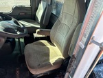 Cab with Seats/armrests
