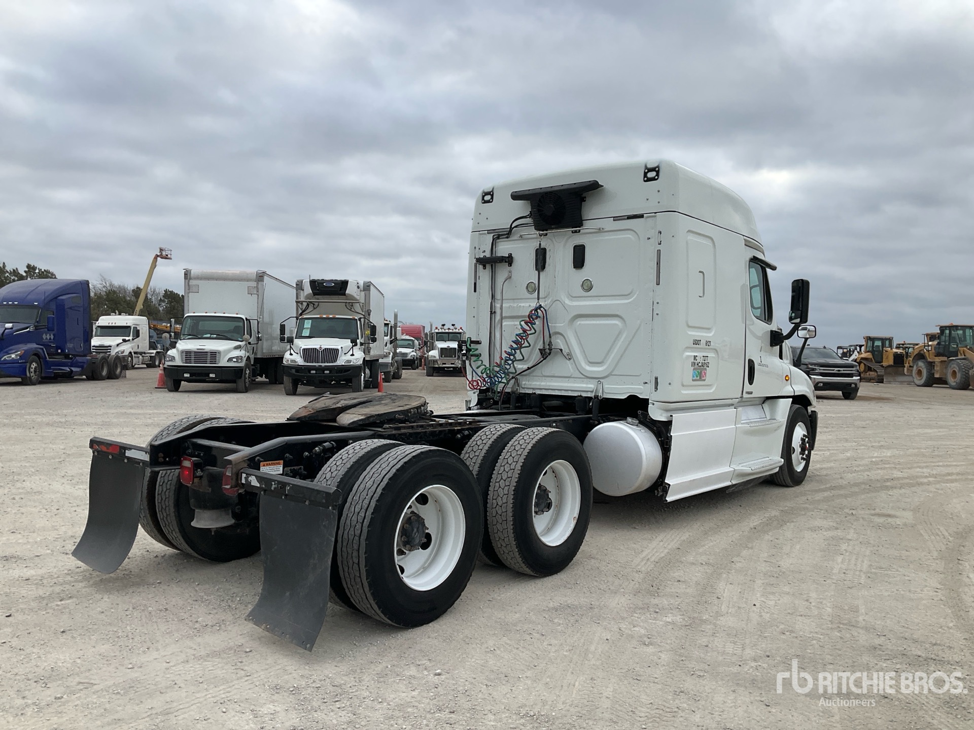 Aspect général with Image, coin arrière droit