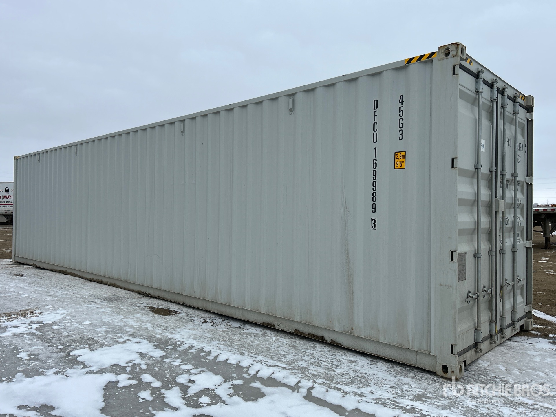 General Appearance with Image, coin avant droit