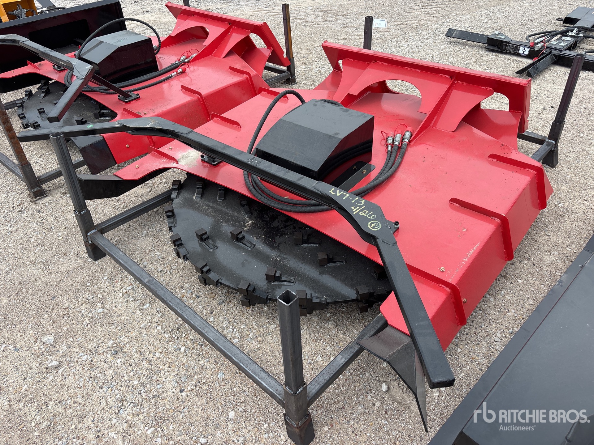 General Appearance with Bild, Ecke vorne links